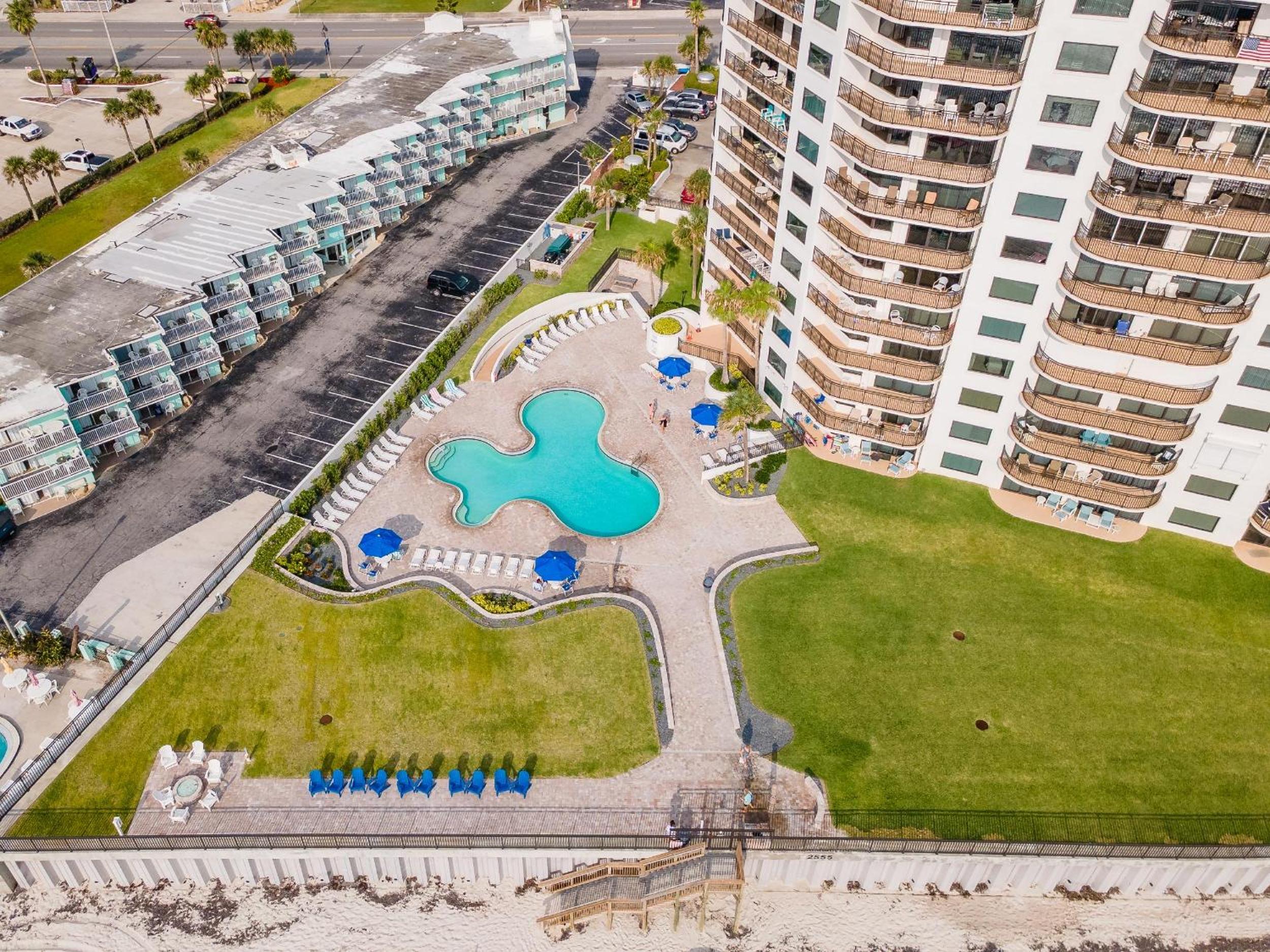 Sherwin Condominium 1702
