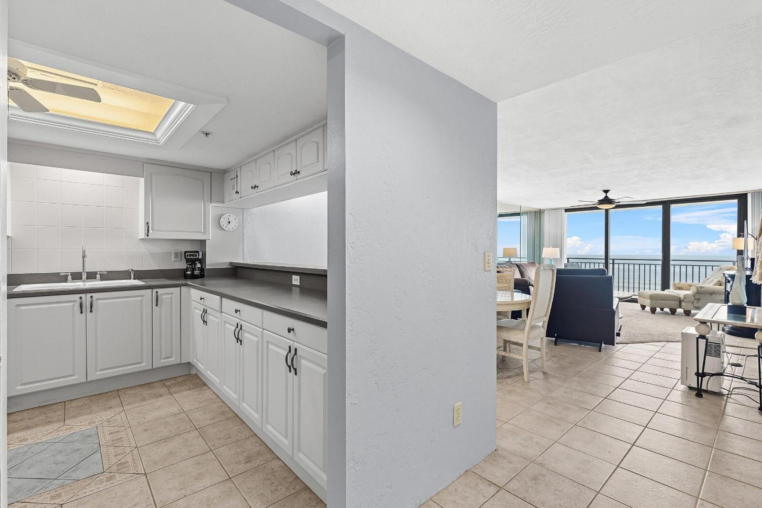 Sherwin Condominium 1702