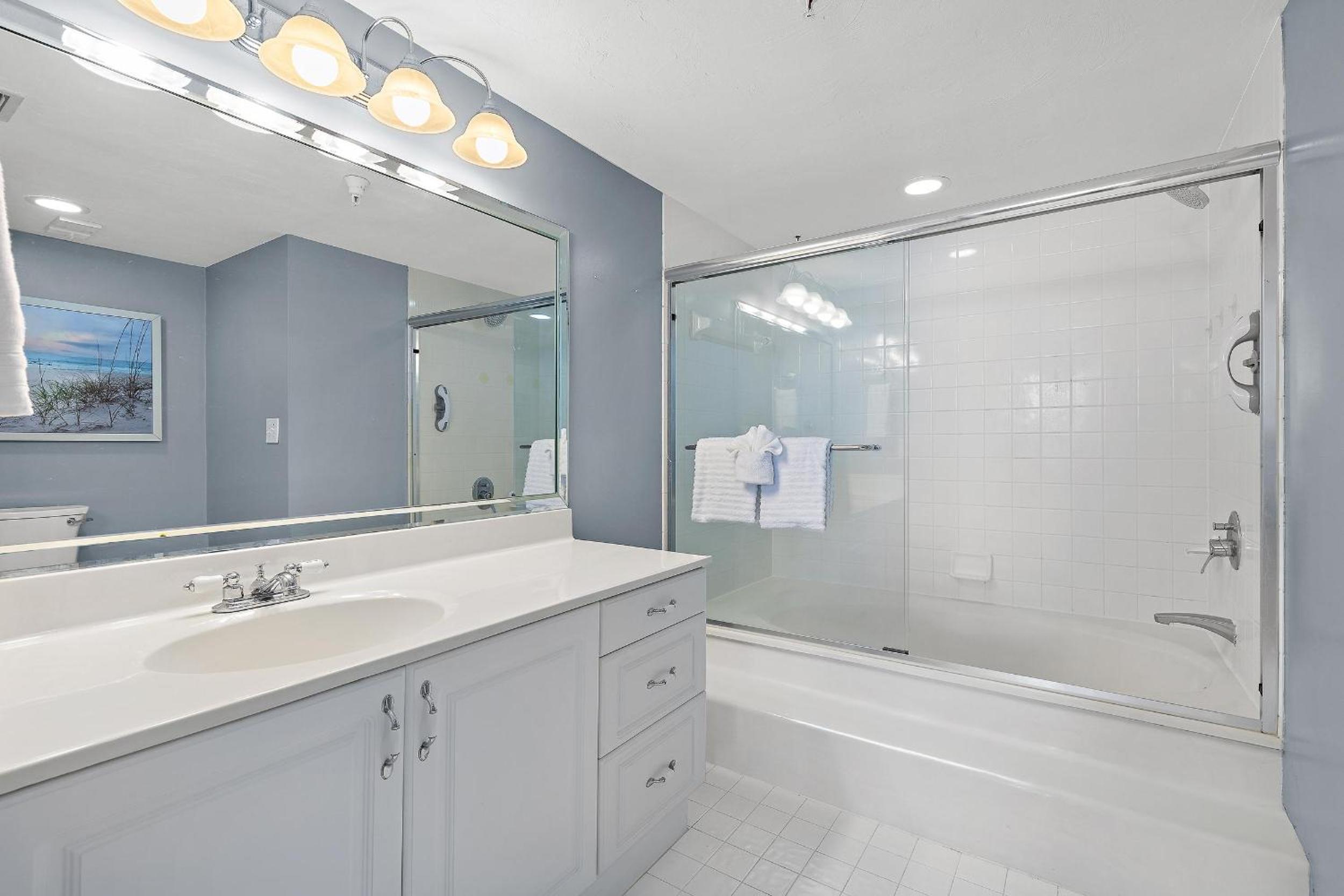 Sherwin Condominium 1702