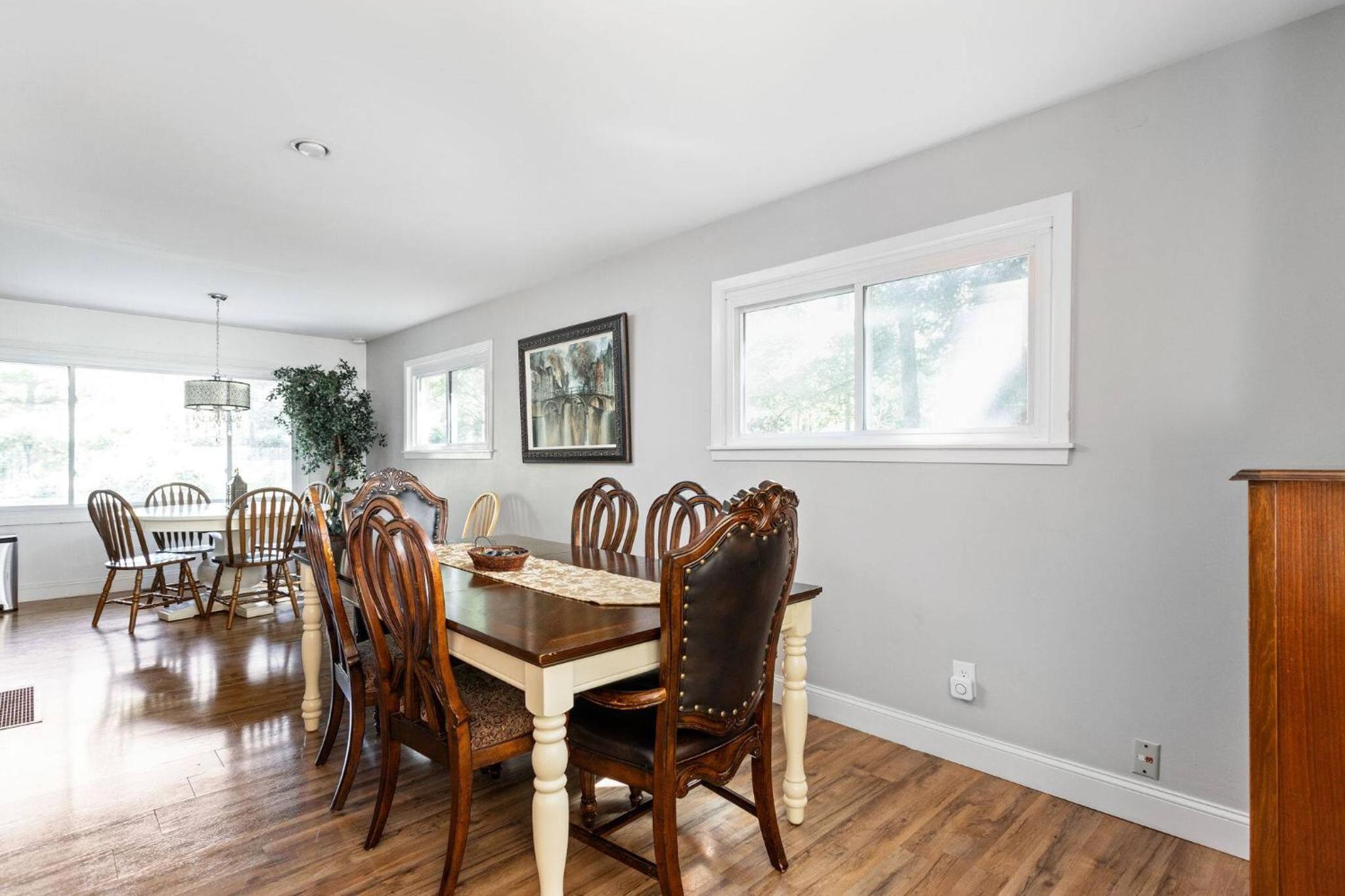 4Bedroom 2 Bath Home in Arts District-Smoky Row A Duplex