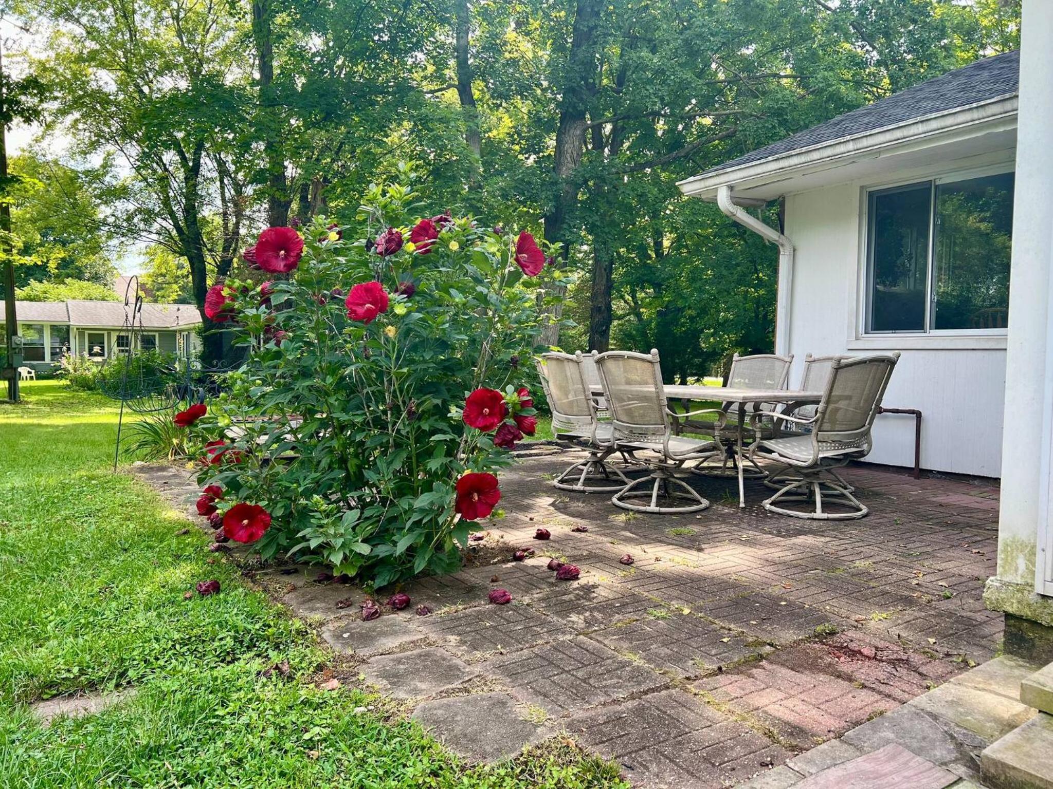 4Bedroom 2 Bath Home in Arts District-Smoky Row A Duplex