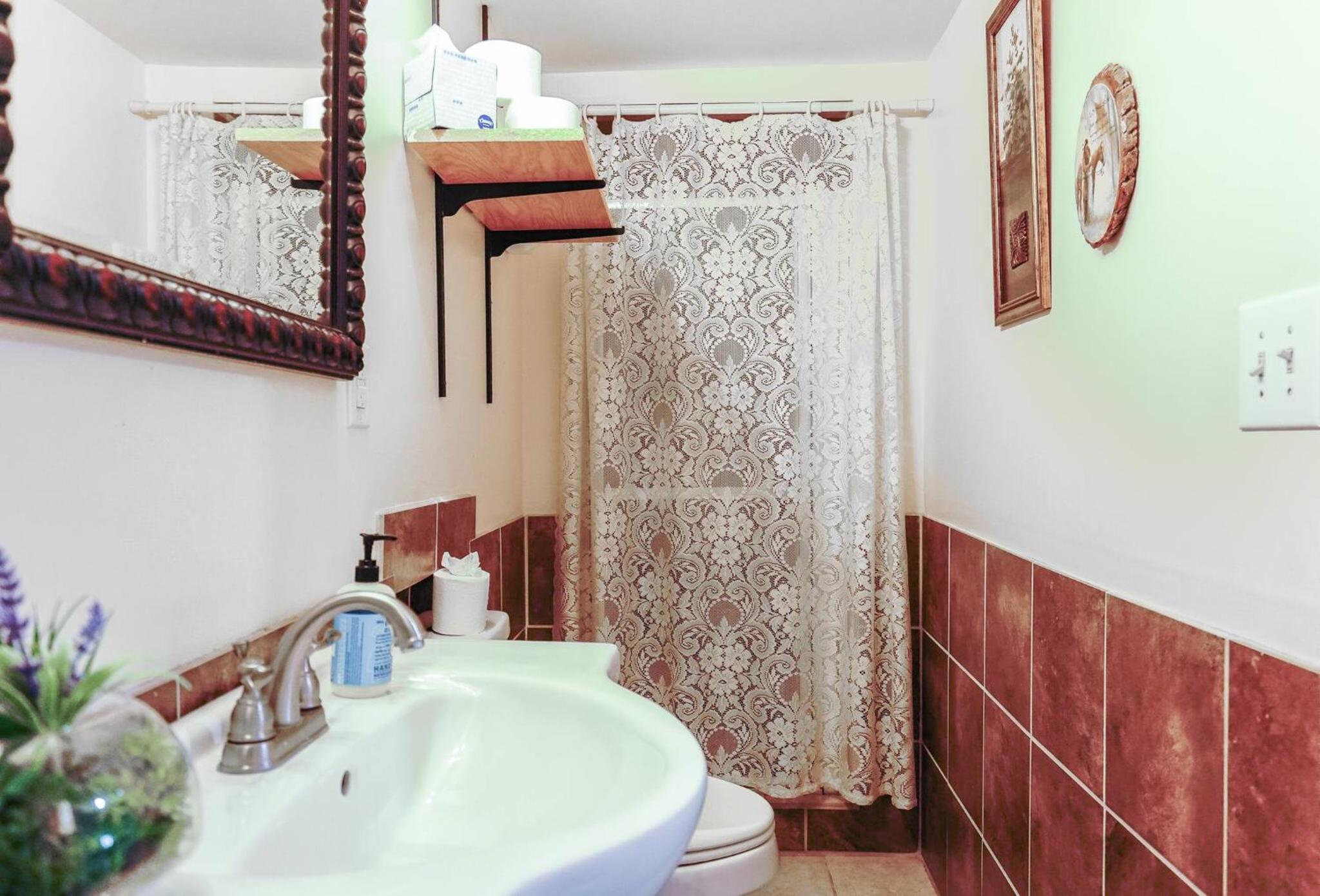 Fully Furnished Private Basement Apartment in Carmel