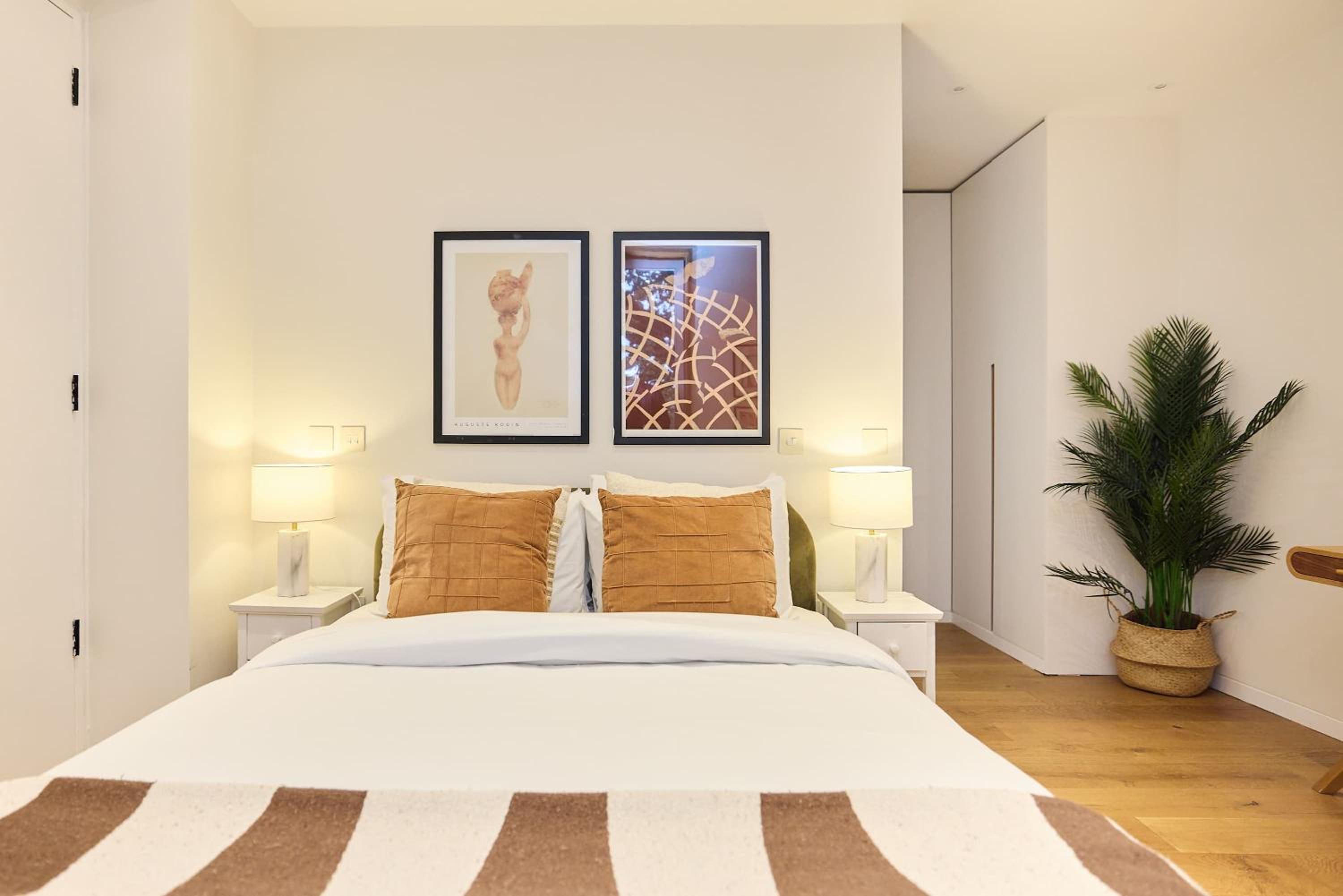 Mill Hill Mews Home with Garden