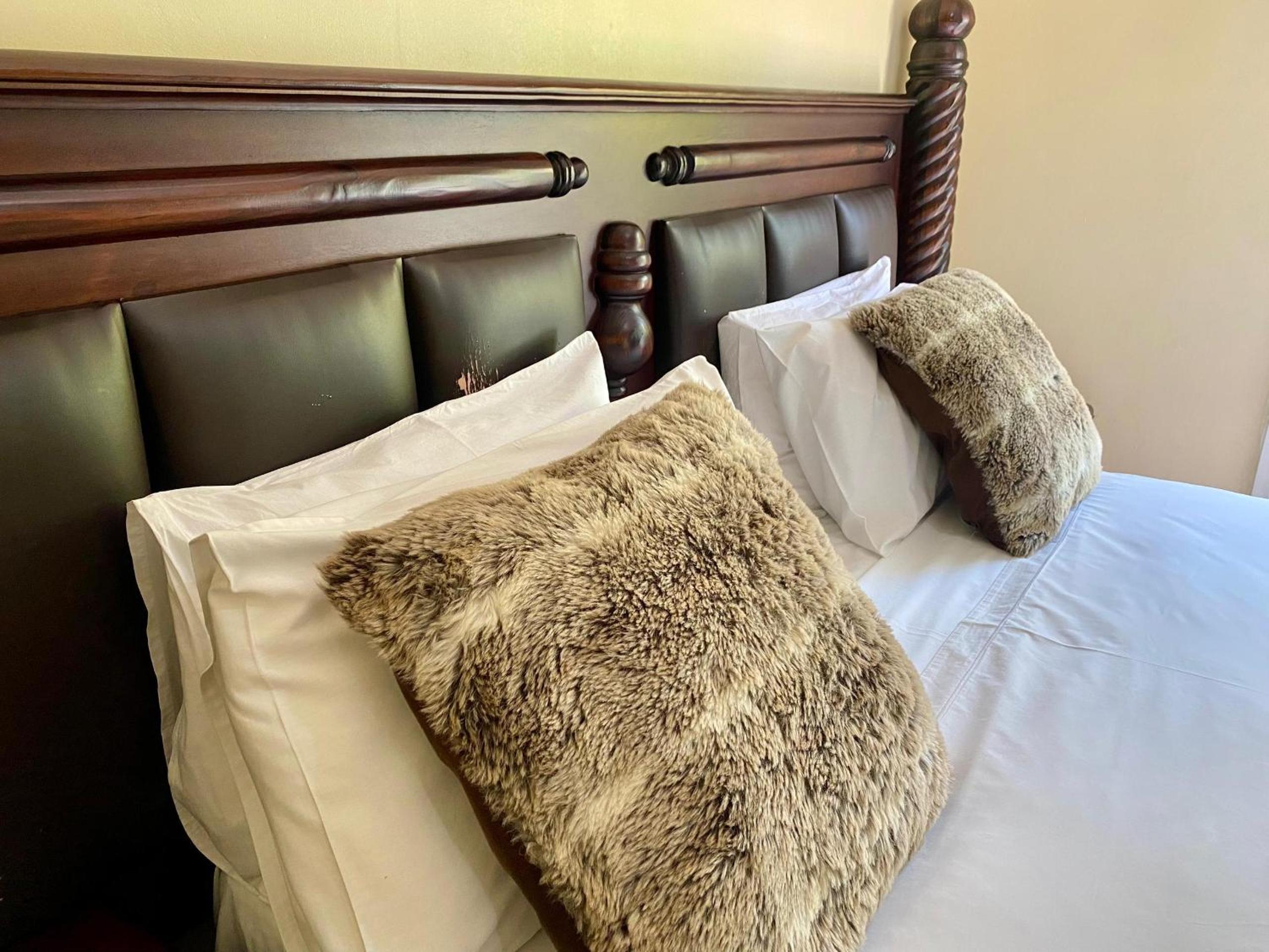 Comfortable one-bedroom retreat in central New Chadcombe - 2319