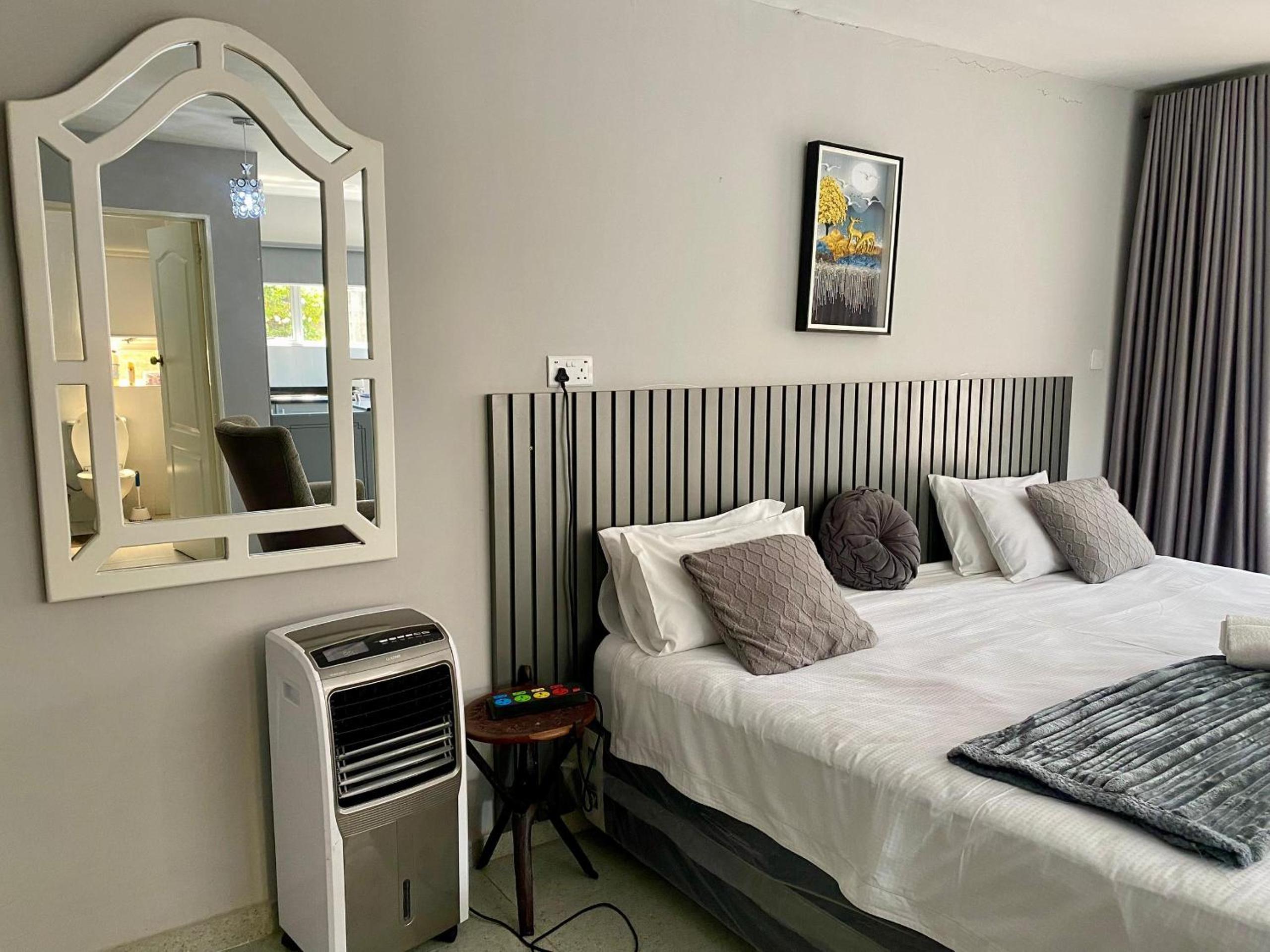 Spacious ground-floor studio in central New Chadcombe - 2316