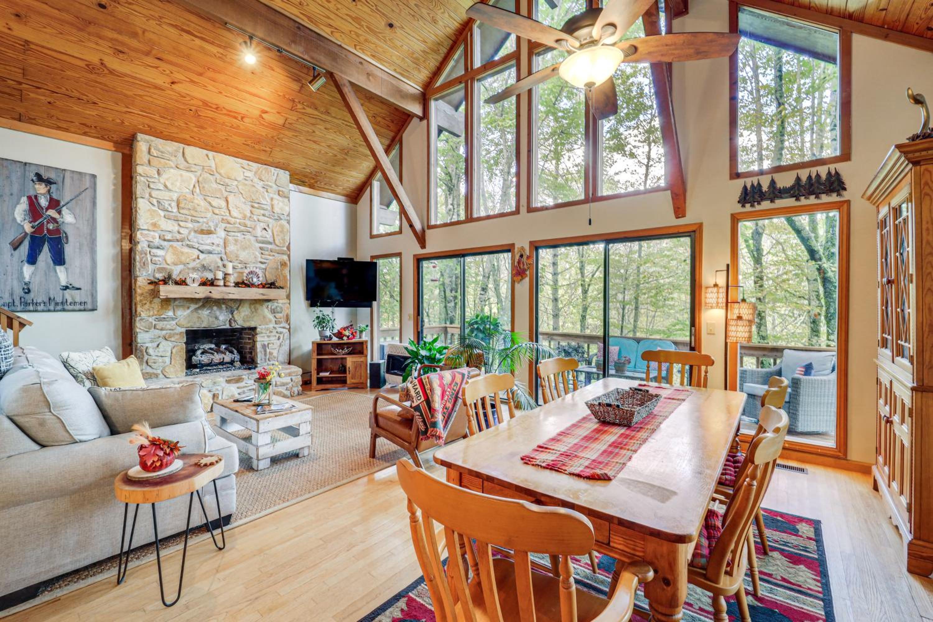 Wooded Cabin with 2 Decks on Golf Course in Newland!