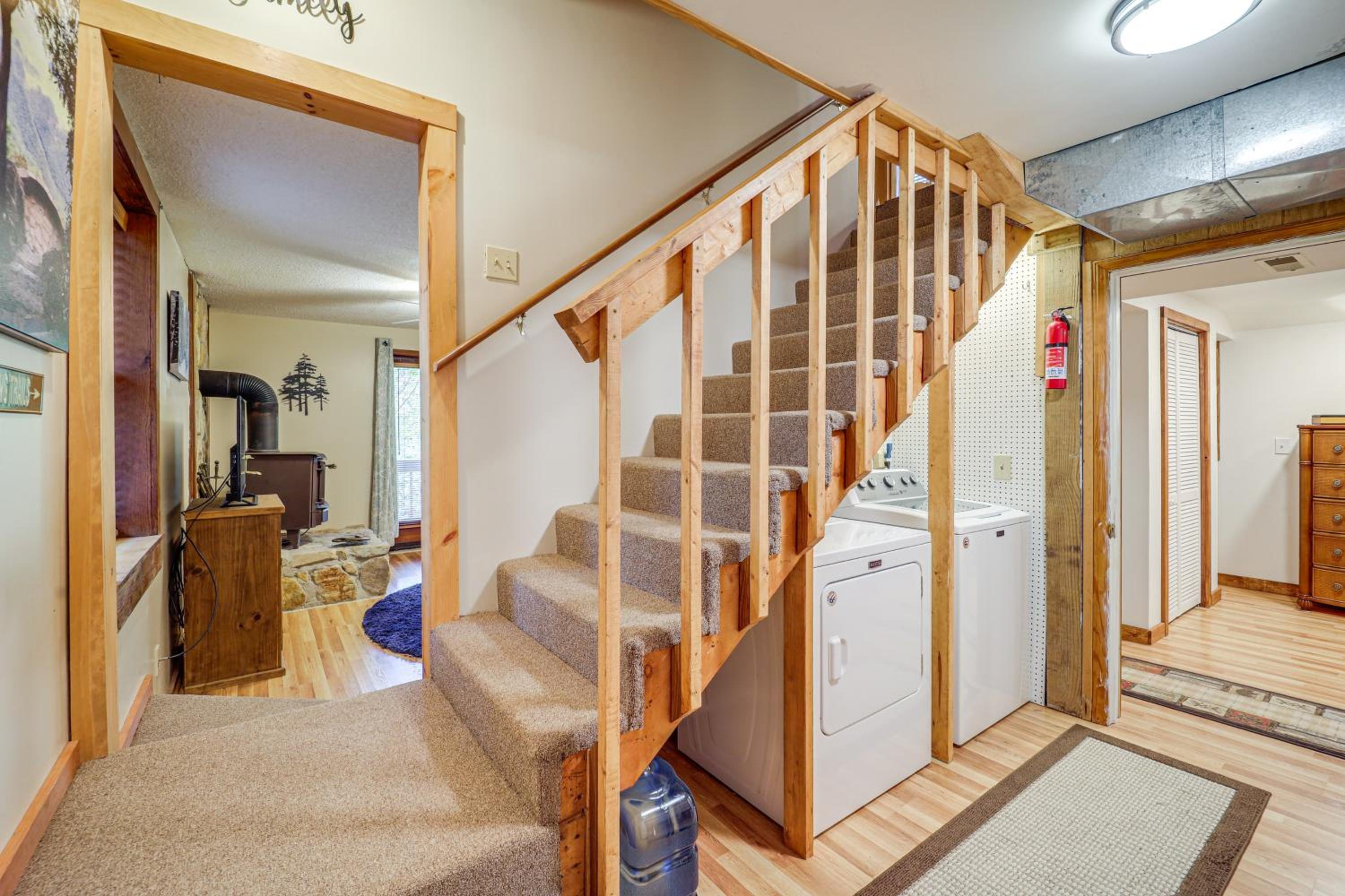 Wooded Cabin with 2 Decks on Golf Course in Newland!