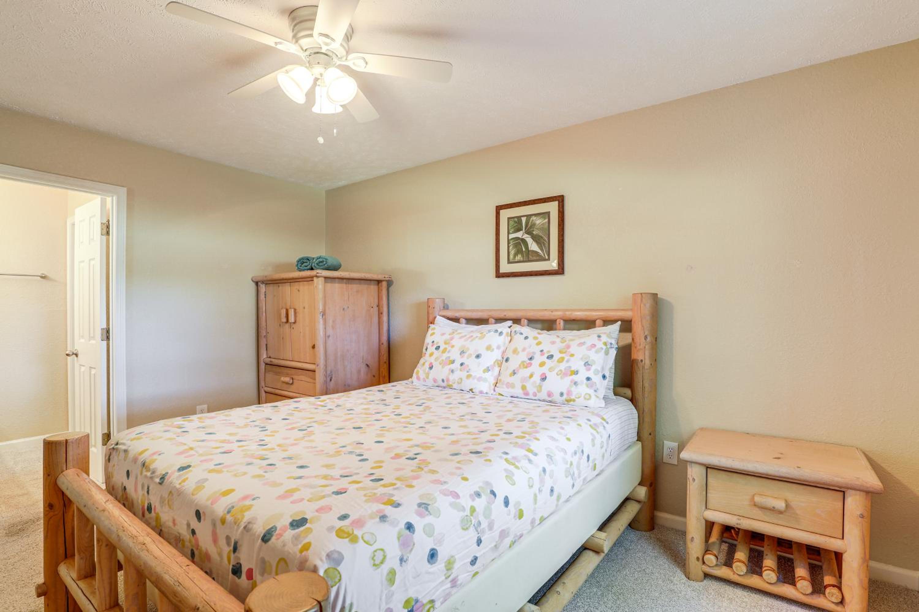 Steps to Pool and Golf! Family Myrtle Beach Retreat