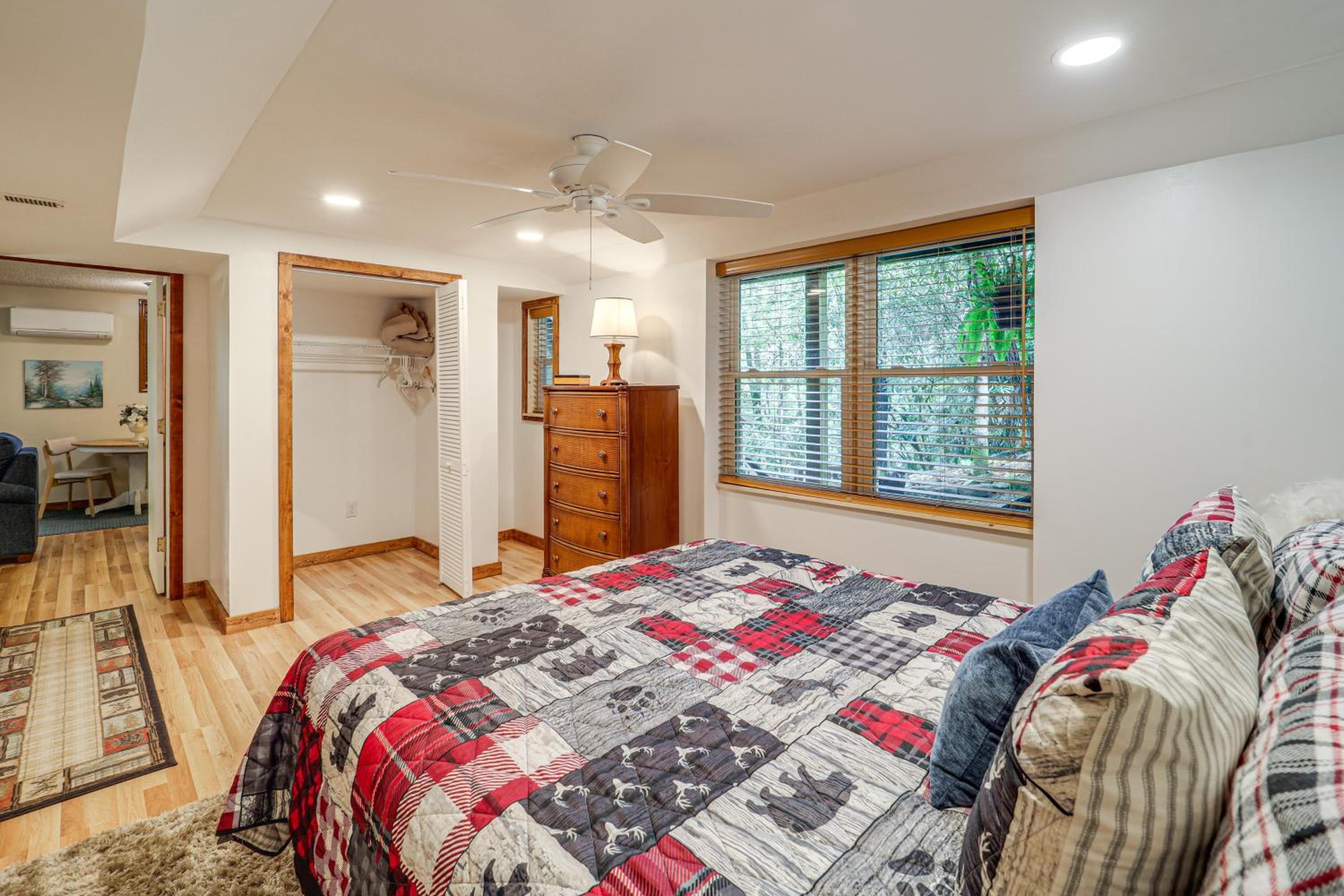 Wooded Cabin with 2 Decks on Golf Course in Newland!