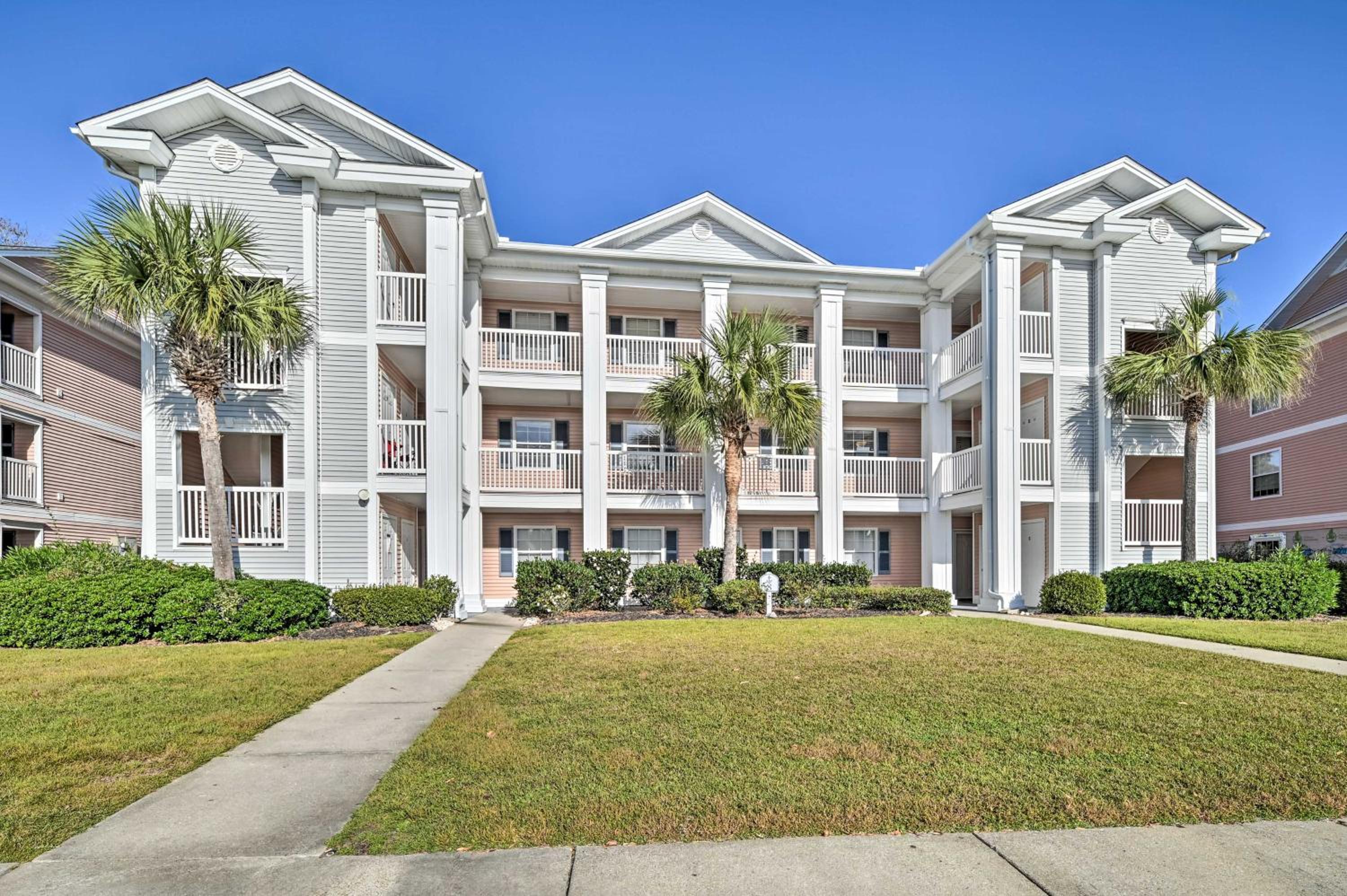 Steps to Pool and Golf! Family Myrtle Beach Retreat