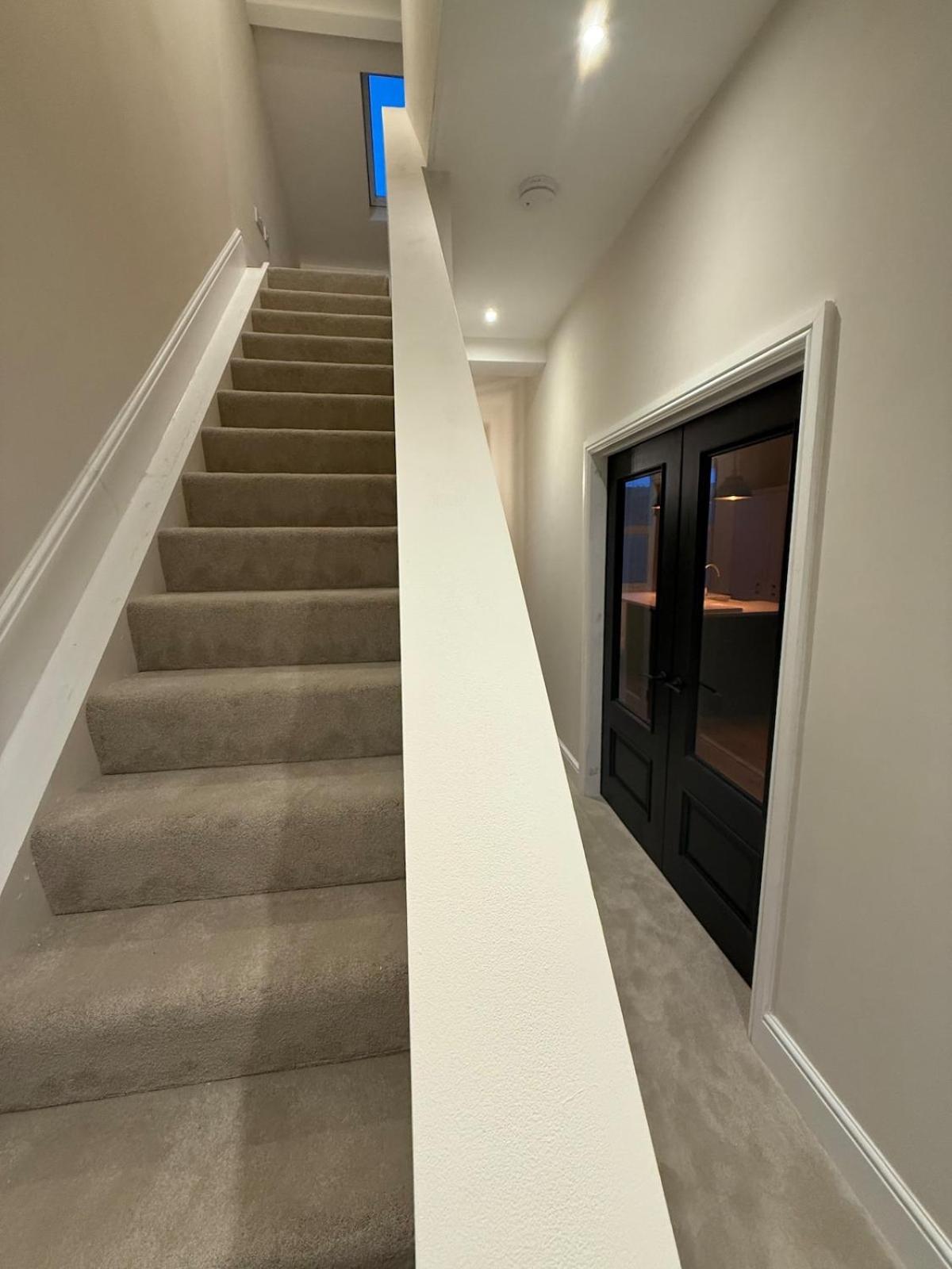 Modern 2 Bed 2 Bath Apartment in Prime Jesmond Location