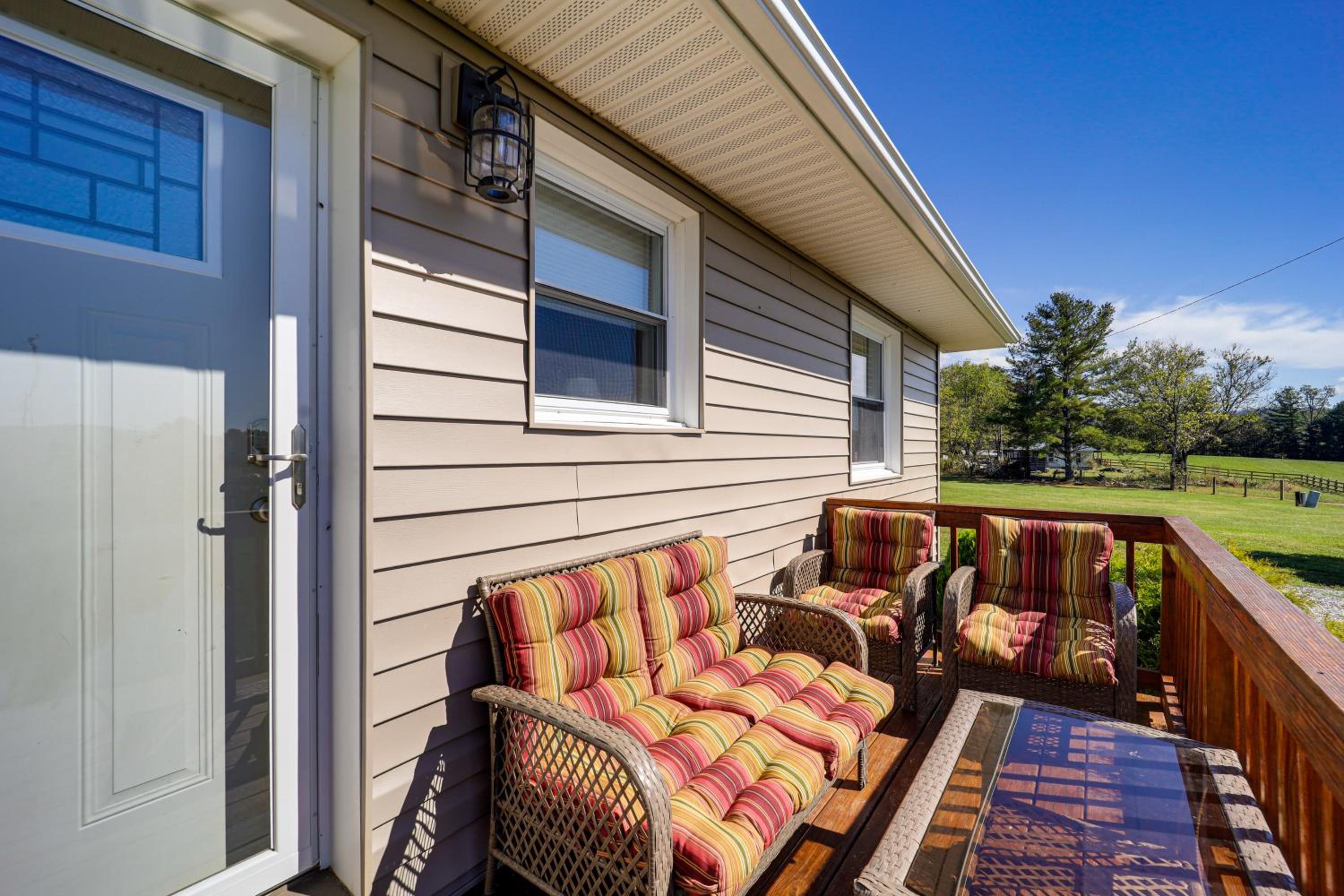 Unplug and Unwind! Piney Creek Home Near State Park