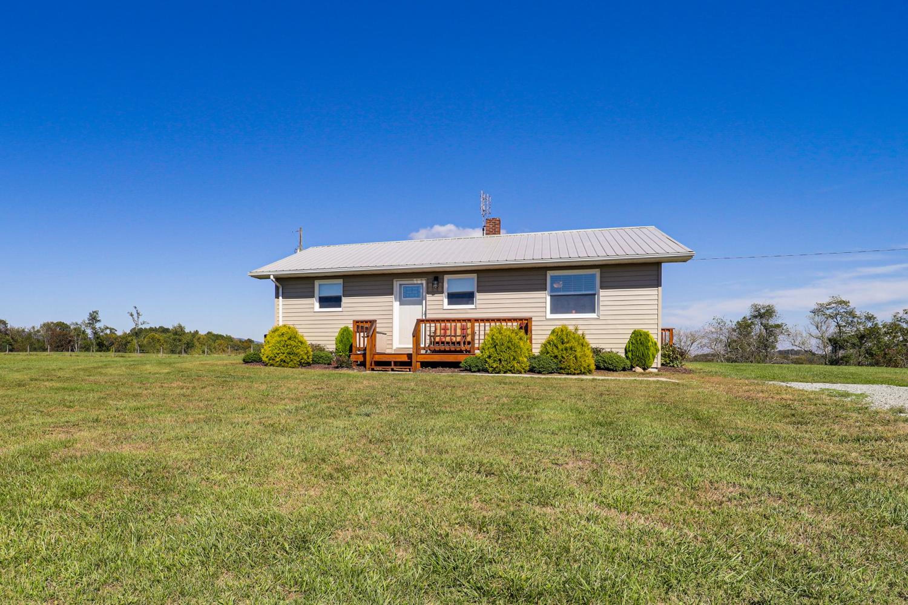Unplug and Unwind! Piney Creek Home Near State Park