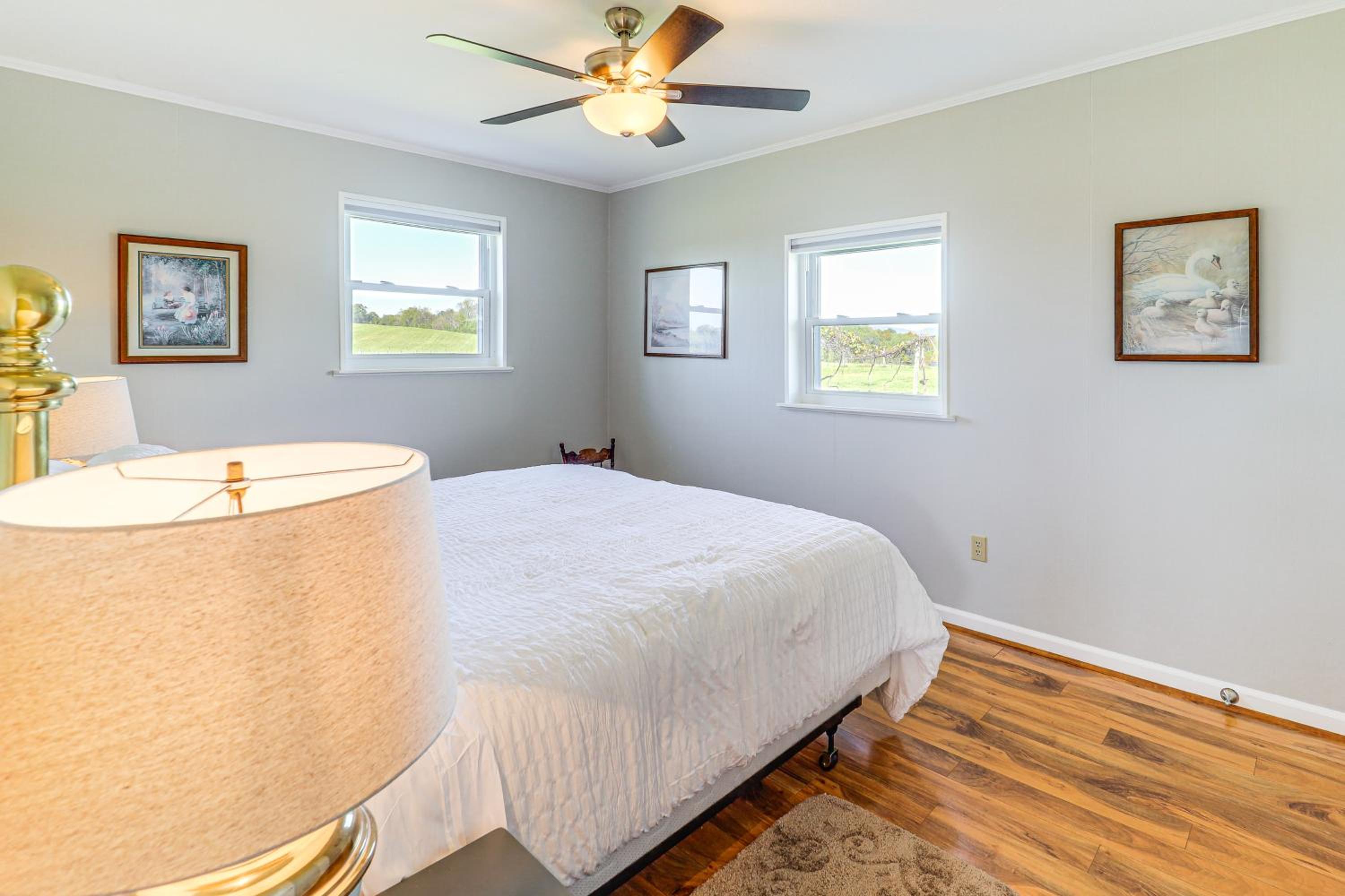 Unplug and Unwind! Piney Creek Home Near State Park
