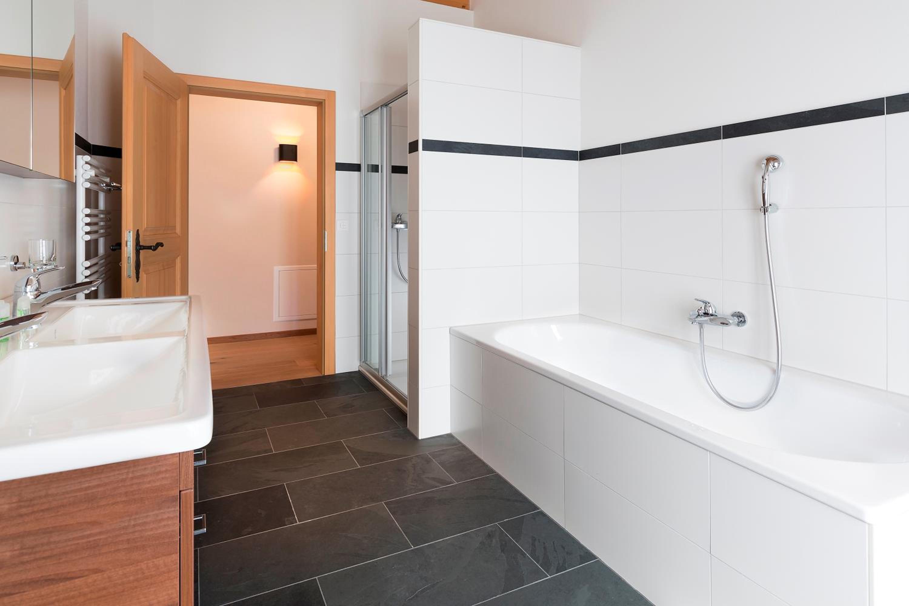 Apartment Alpenblume - GRIWA RENT AG