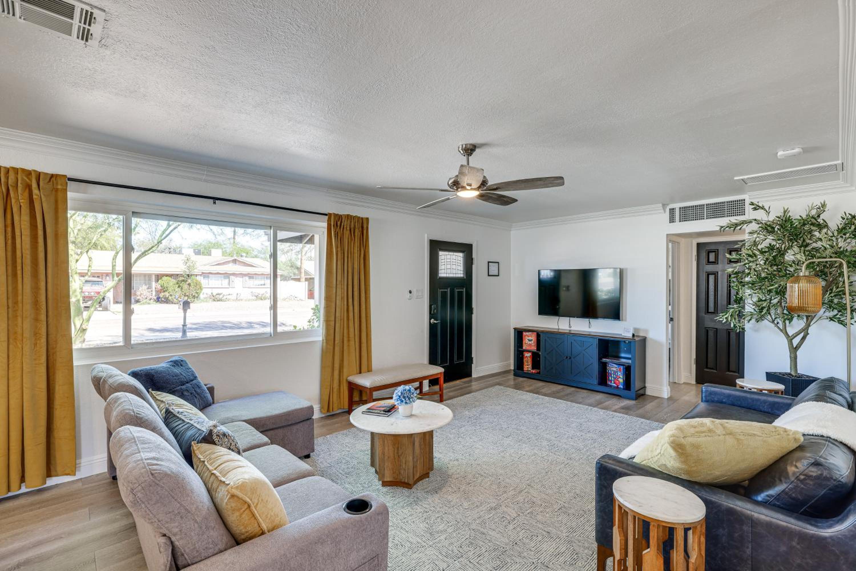 Palo Verde Oasis at ASU Skysong with Hot Tub