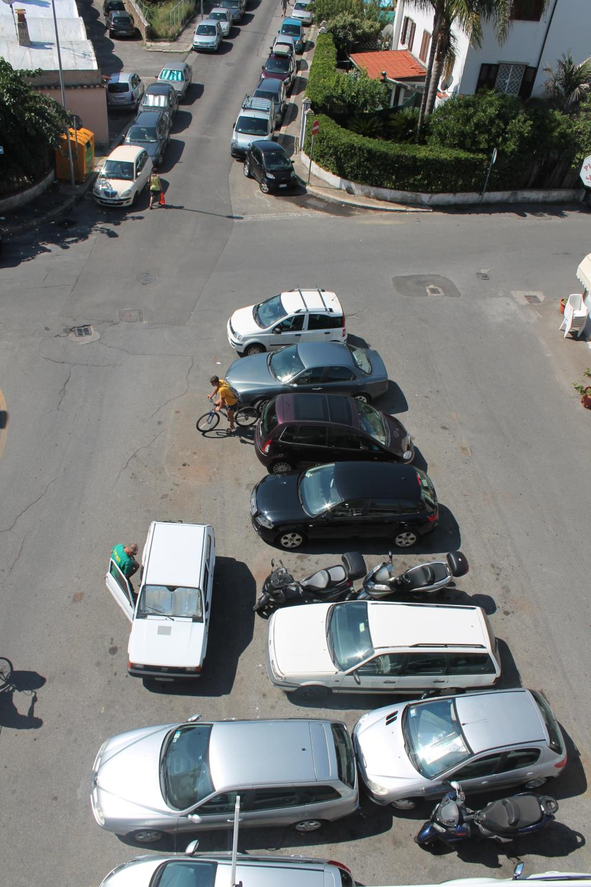 Mansarda 25 en Terracina — parking