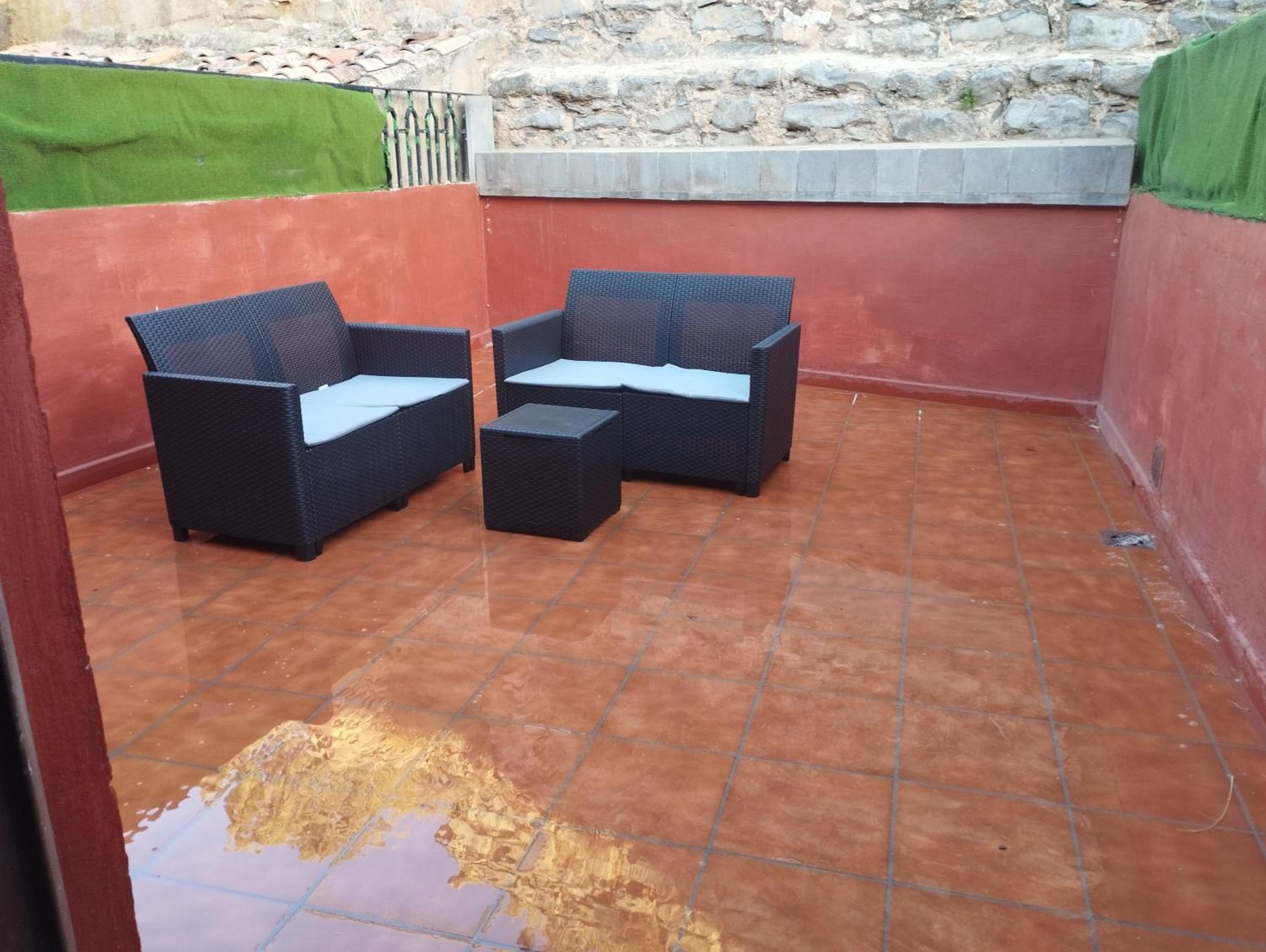 Apartamentos calatorao con jardín y 3 habitaciones