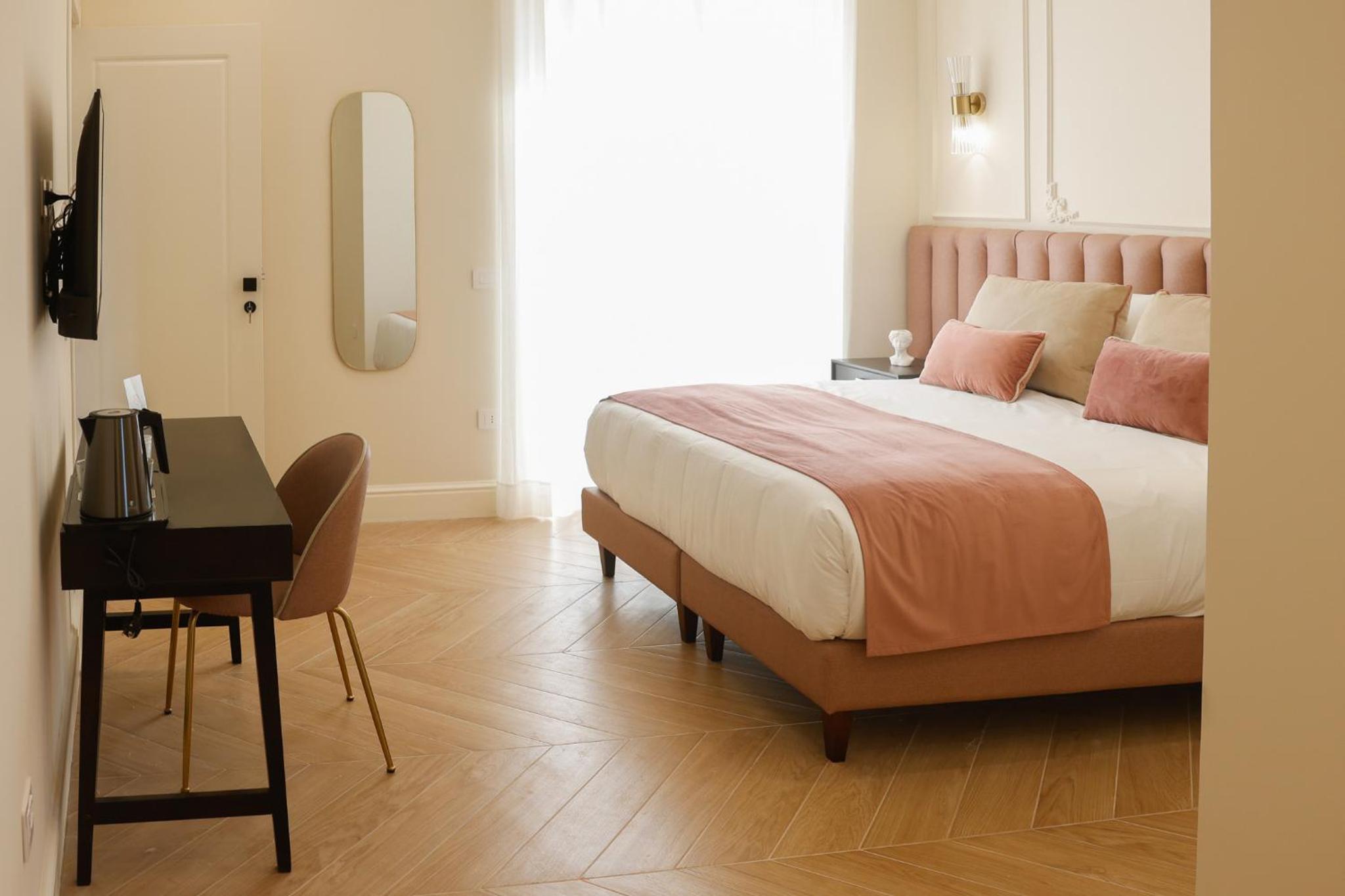 SOFIA Suites & Rooms