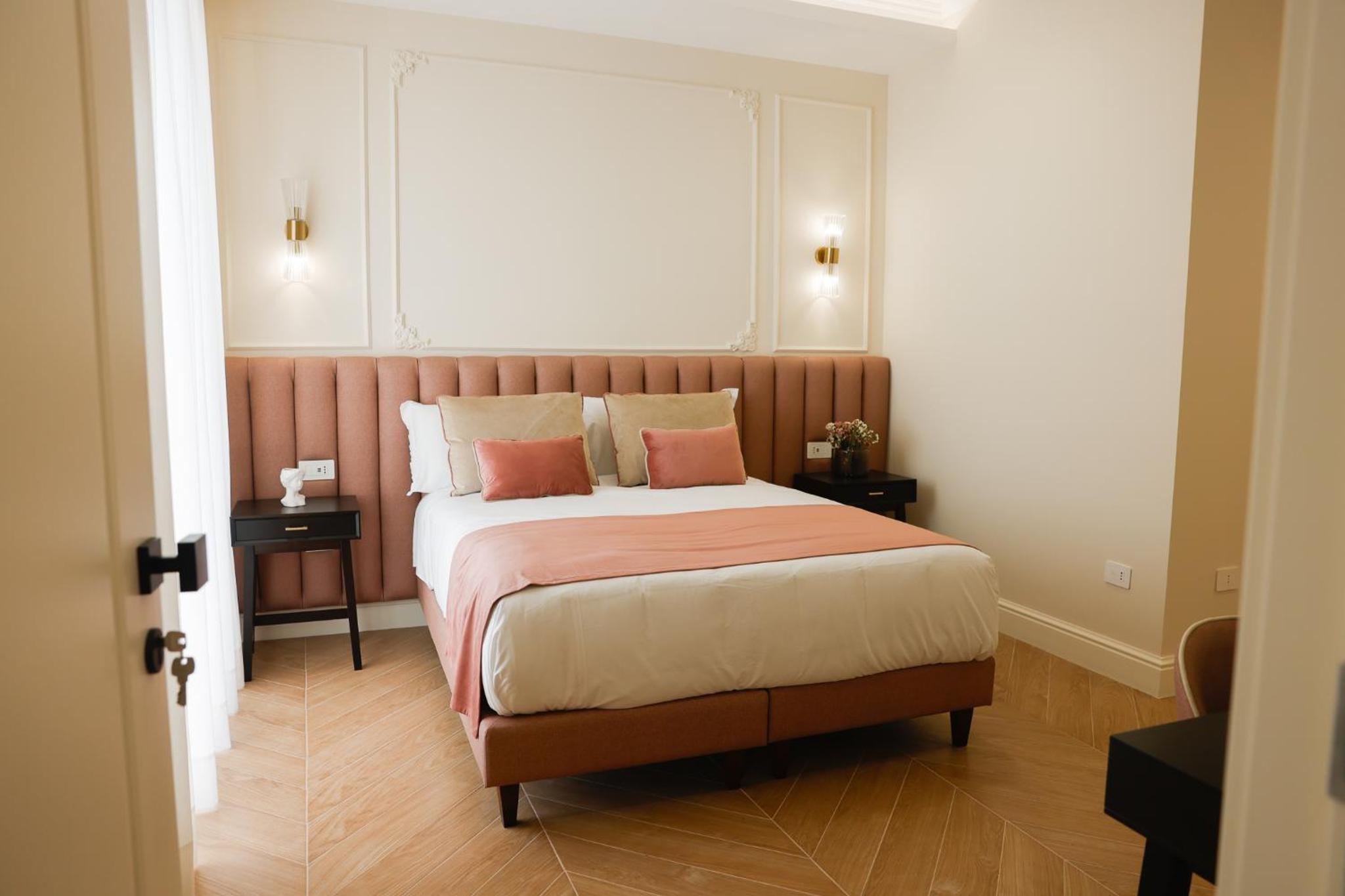 SOFIA Suites & Rooms