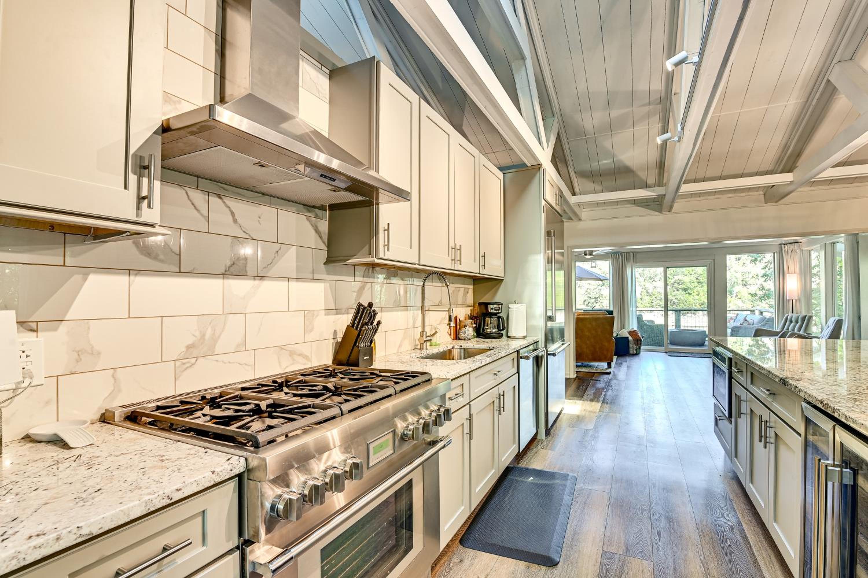 Herrington Lake Retreat with Dock, 1 Mi to Marina!