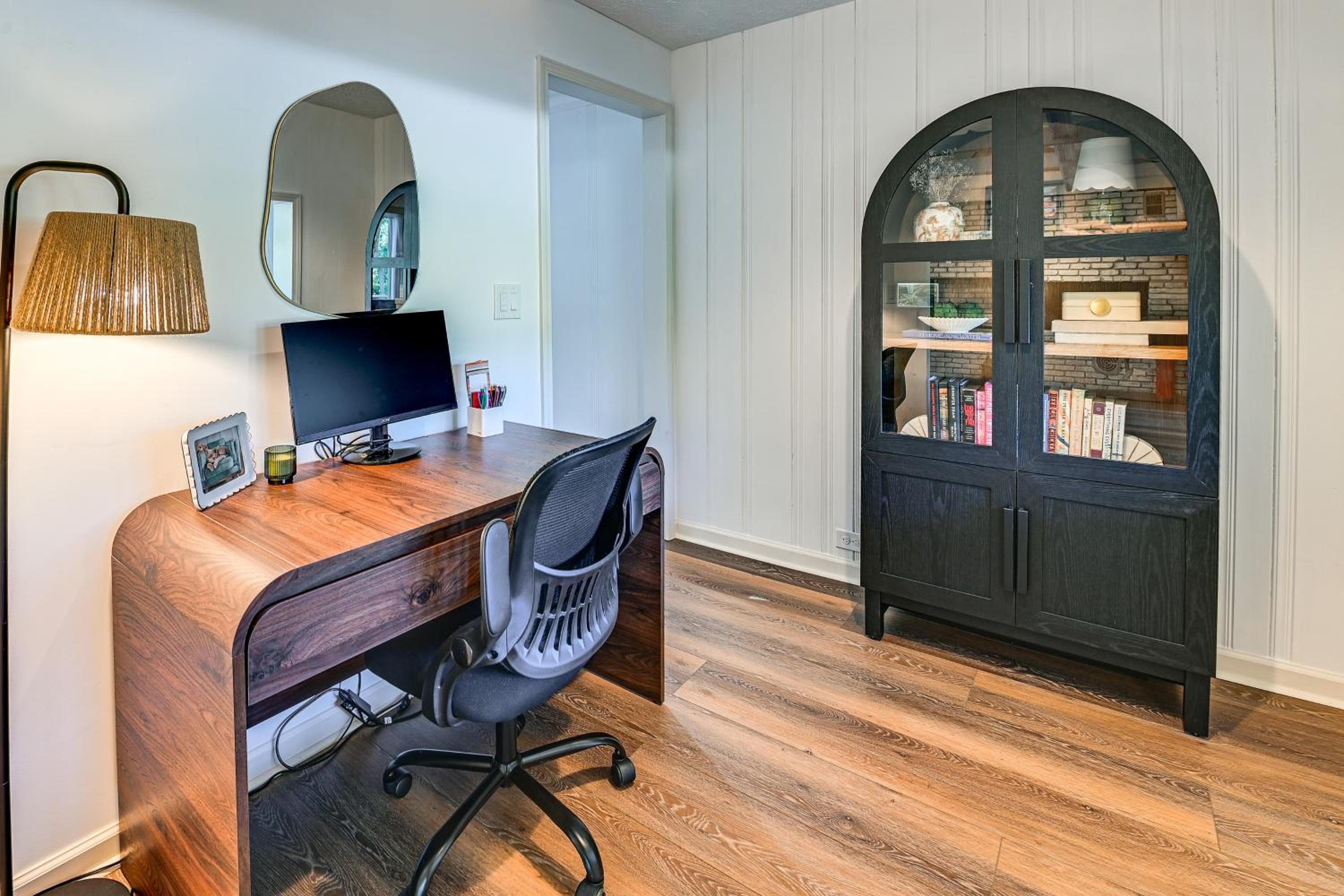 Herrington Lake Retreat with Dock, 1 Mi to Marina!