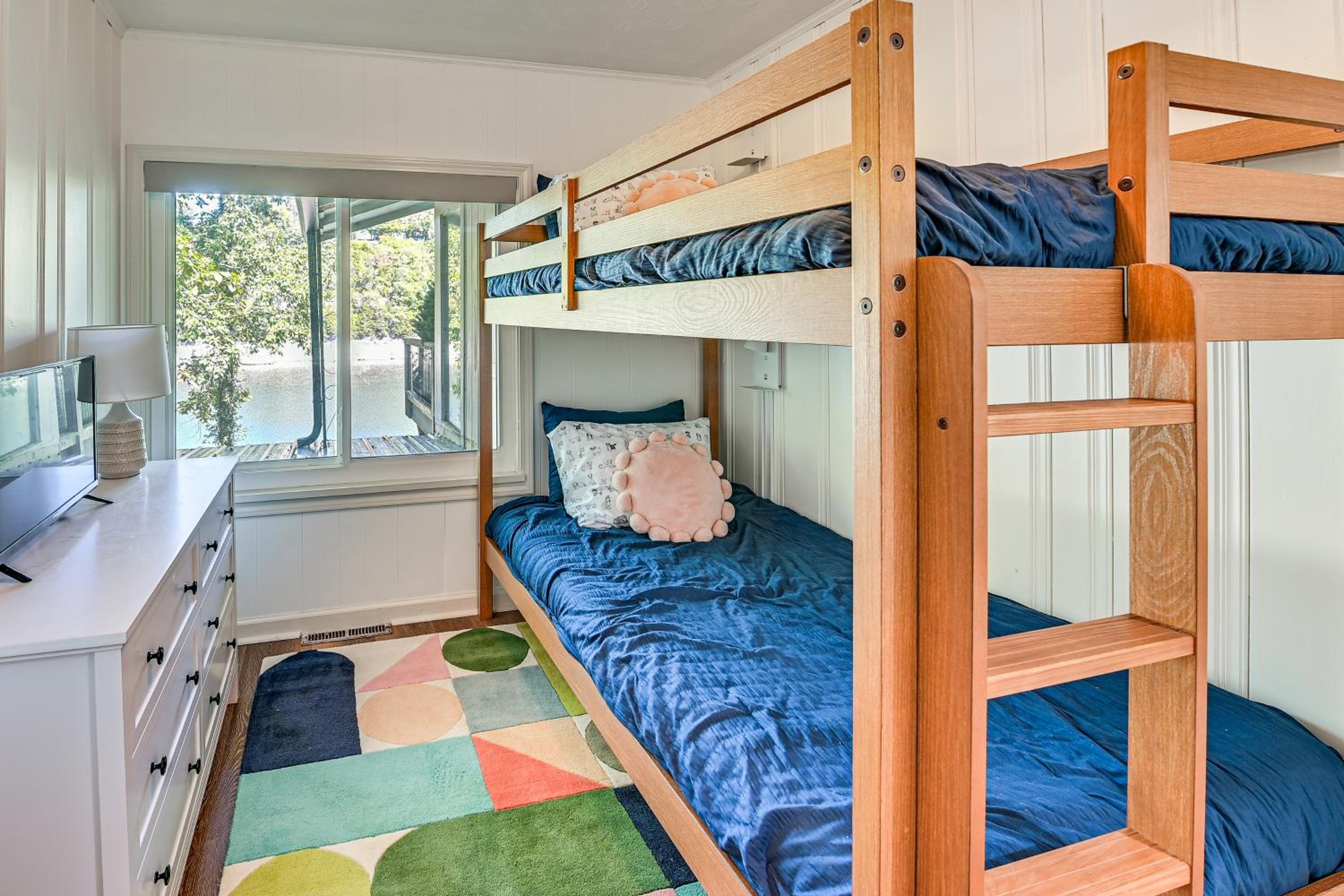 Herrington Lake Retreat with Dock, 1 Mi to Marina!