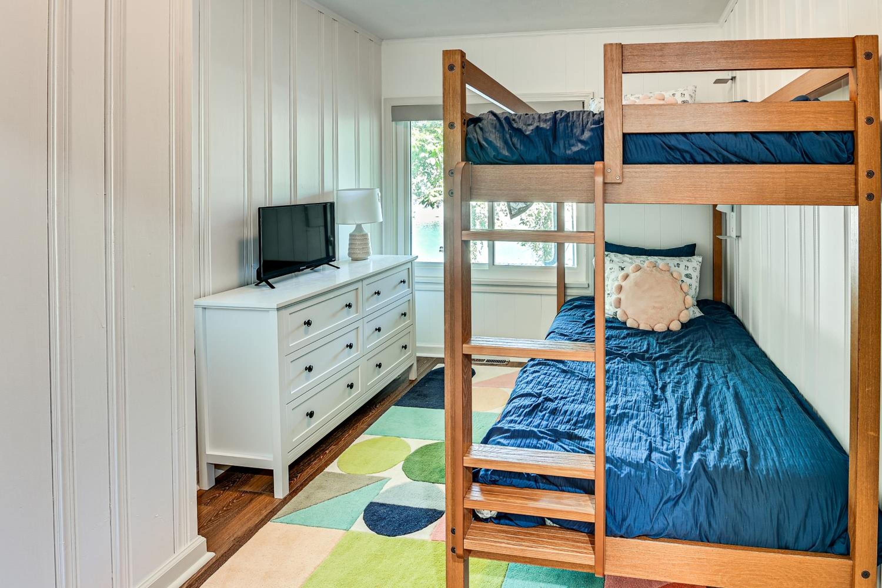 Herrington Lake Retreat with Dock, 1 Mi to Marina!