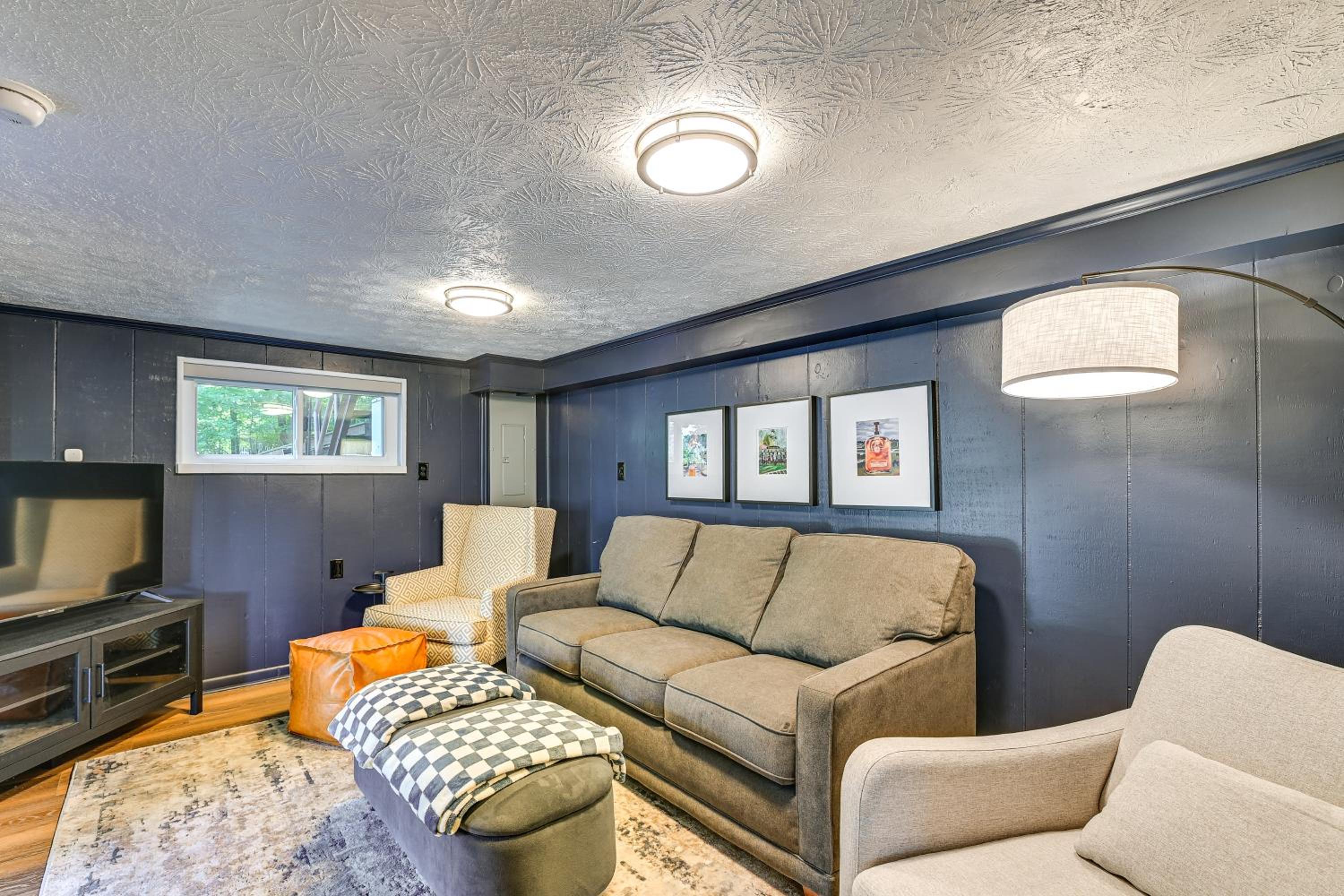Herrington Lake Retreat with Dock, 1 Mi to Marina!