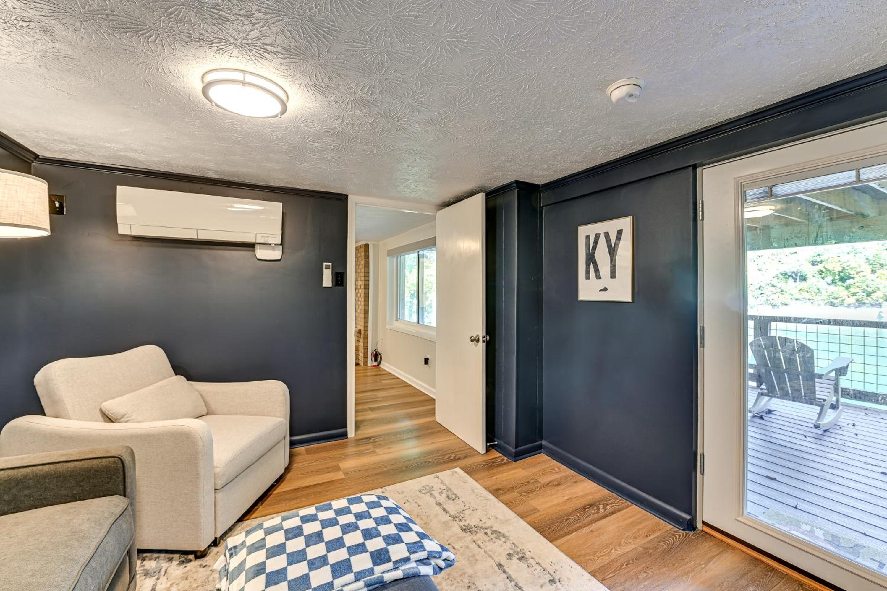 Herrington Lake Retreat with Dock, 1 Mi to Marina!