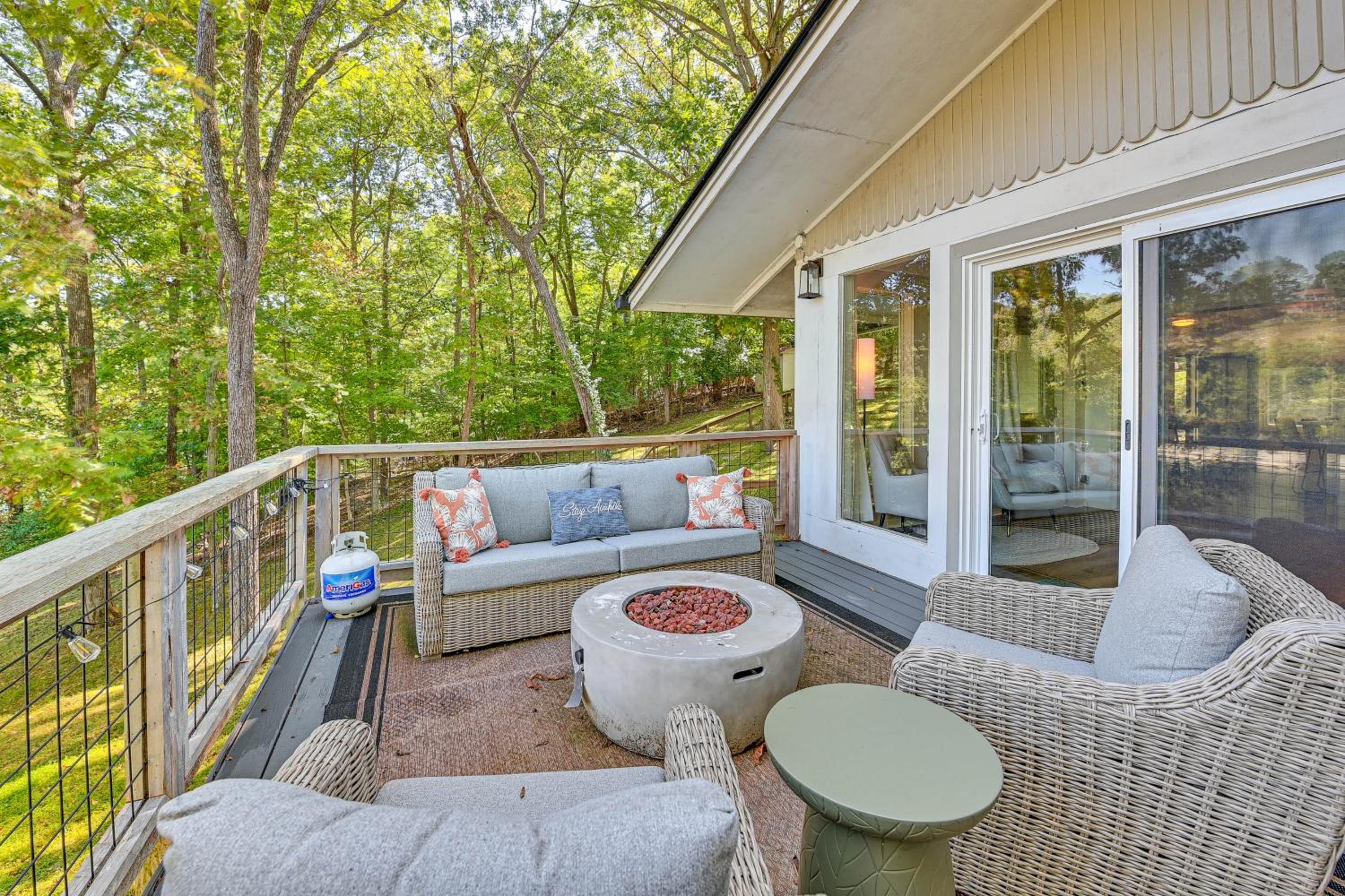 Herrington Lake Retreat with Dock, 1 Mi to Marina!