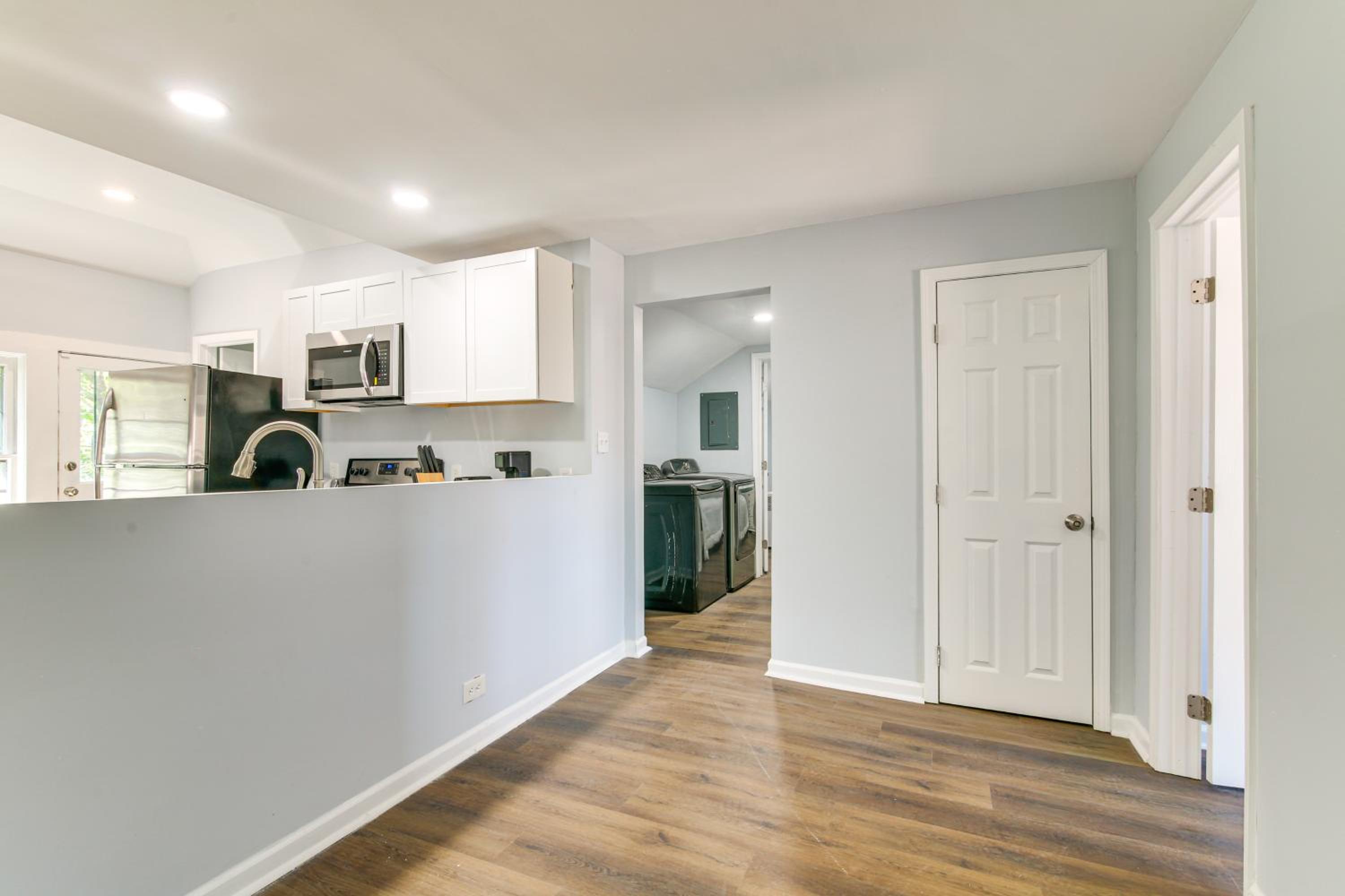 Midtown Home Near BBQ and Overton Park!