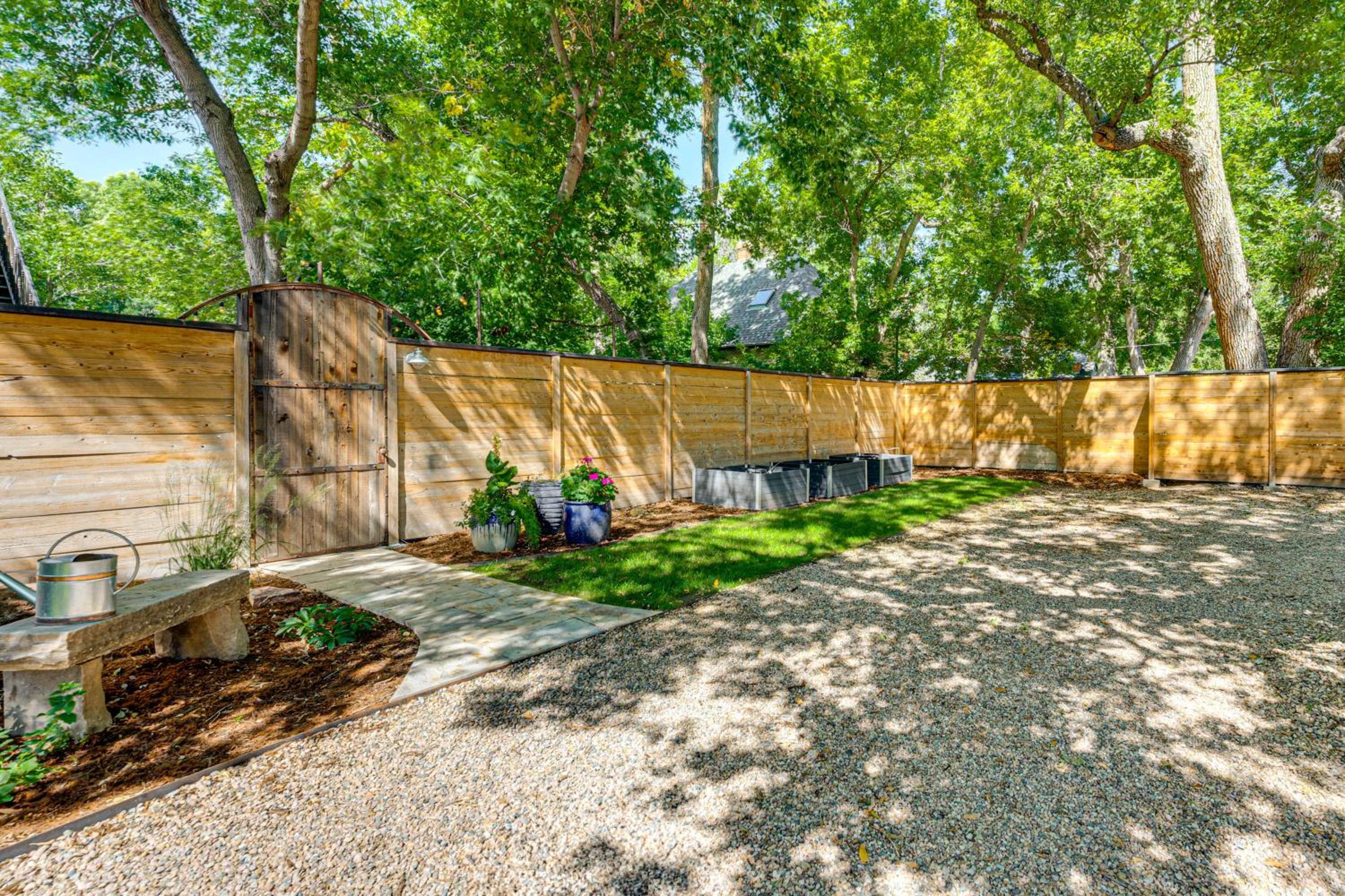 Downtown Walkability - The Purple House