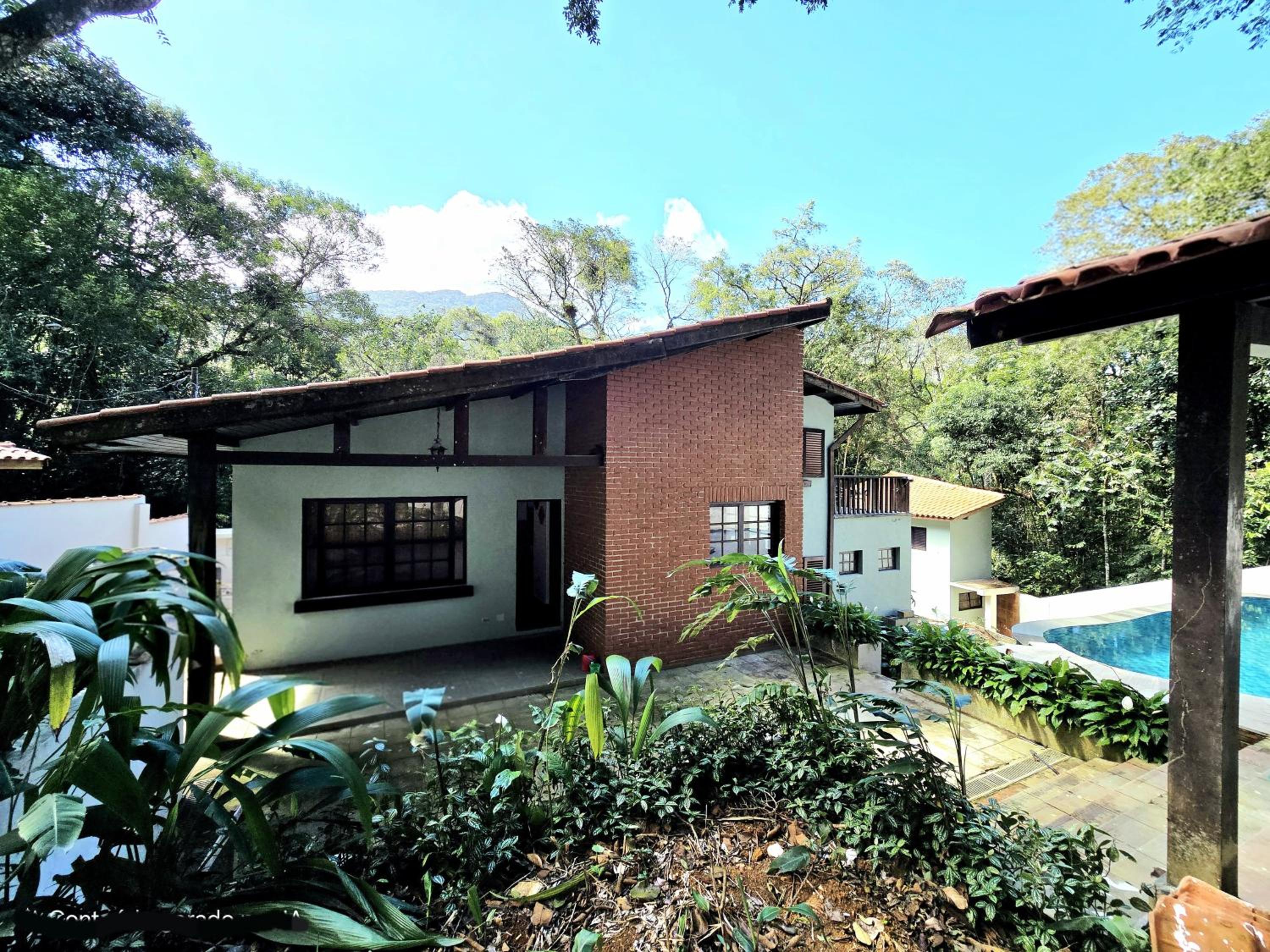 Sua casa de férias com piscina em Maresias