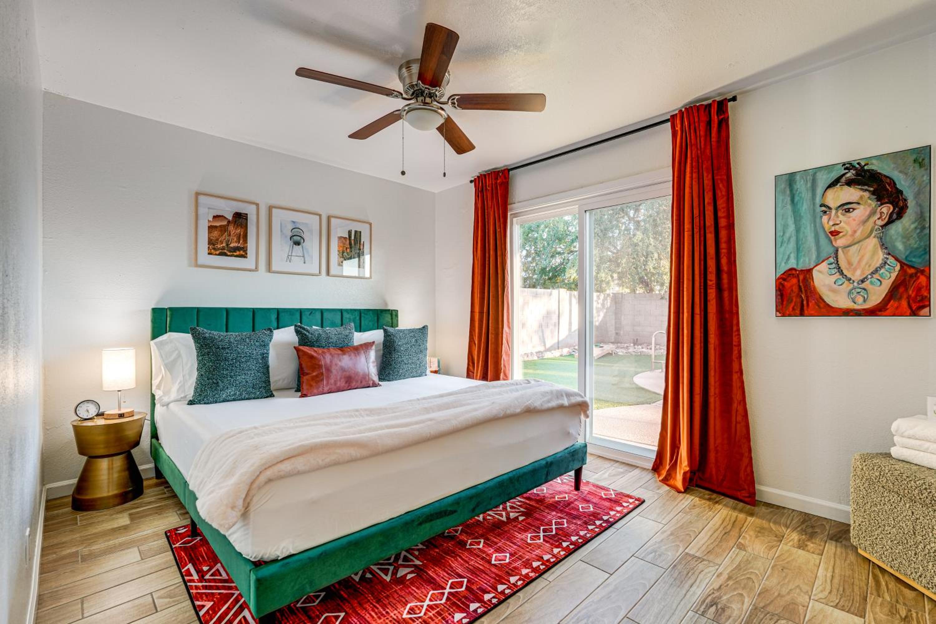 Easy Walk to Dtwn Gilbert, Family-Friendly Oasis!