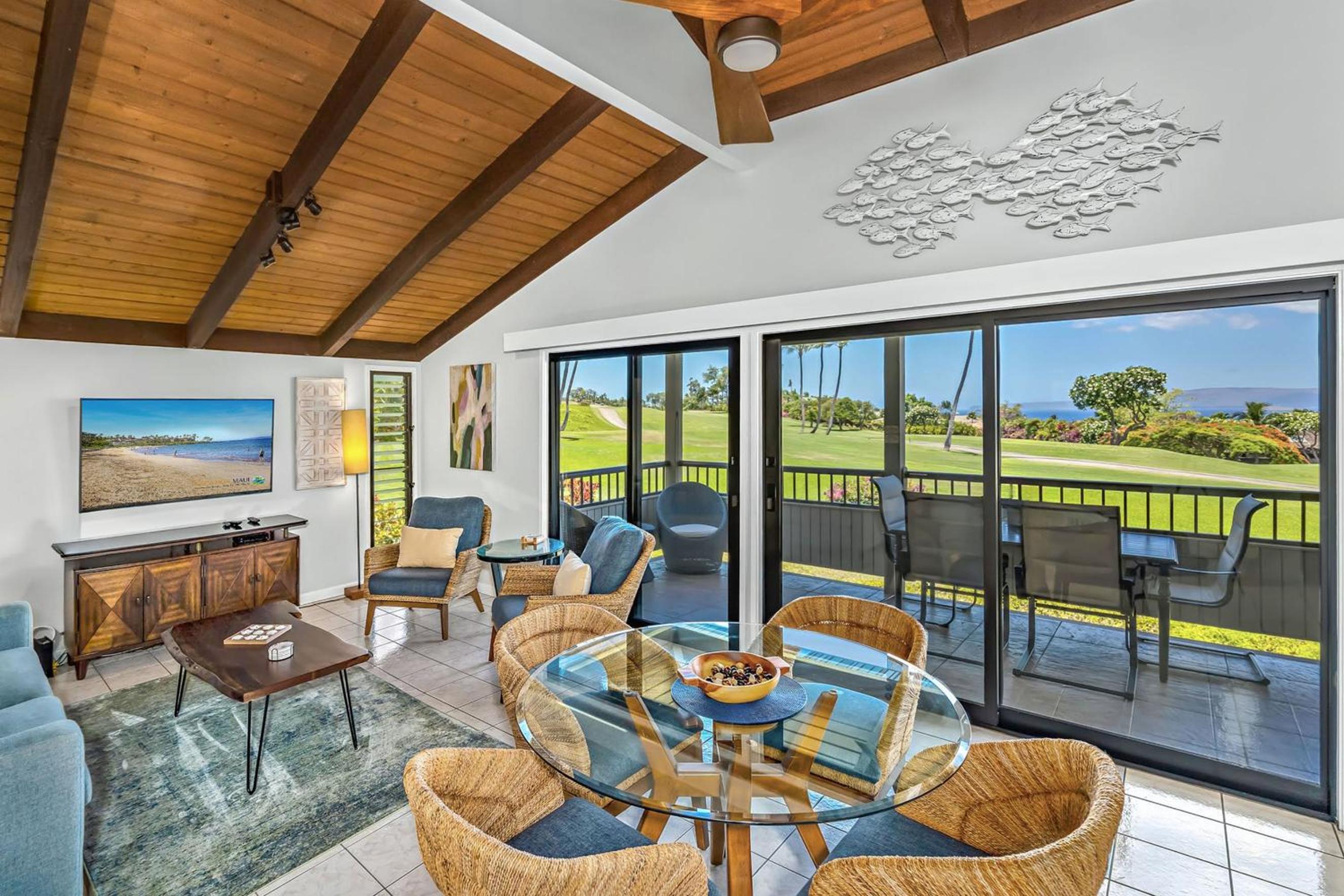 Wailea Ekolu 1204 - Modern Ocean View Condo w/ large Lanai, King Bed, & Split AC