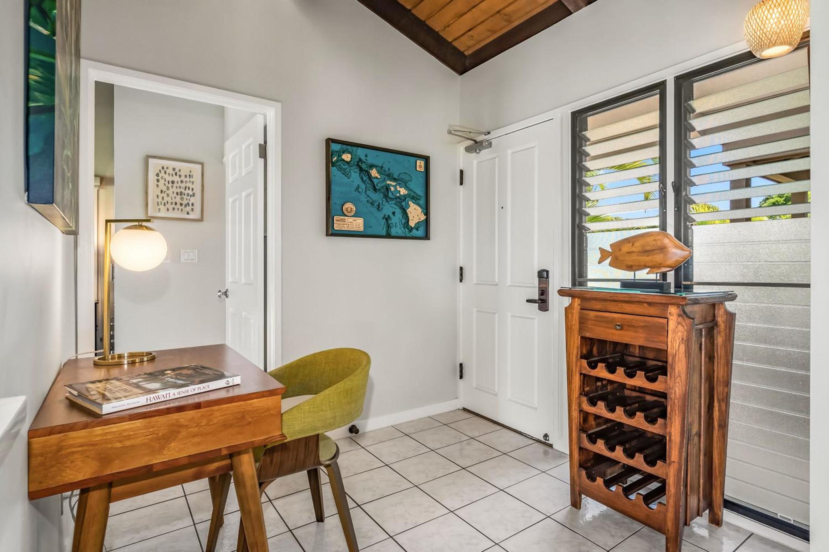 Wailea Ekolu 1204 - Modern Ocean View Condo w/ large Lanai, King Bed, & Split AC