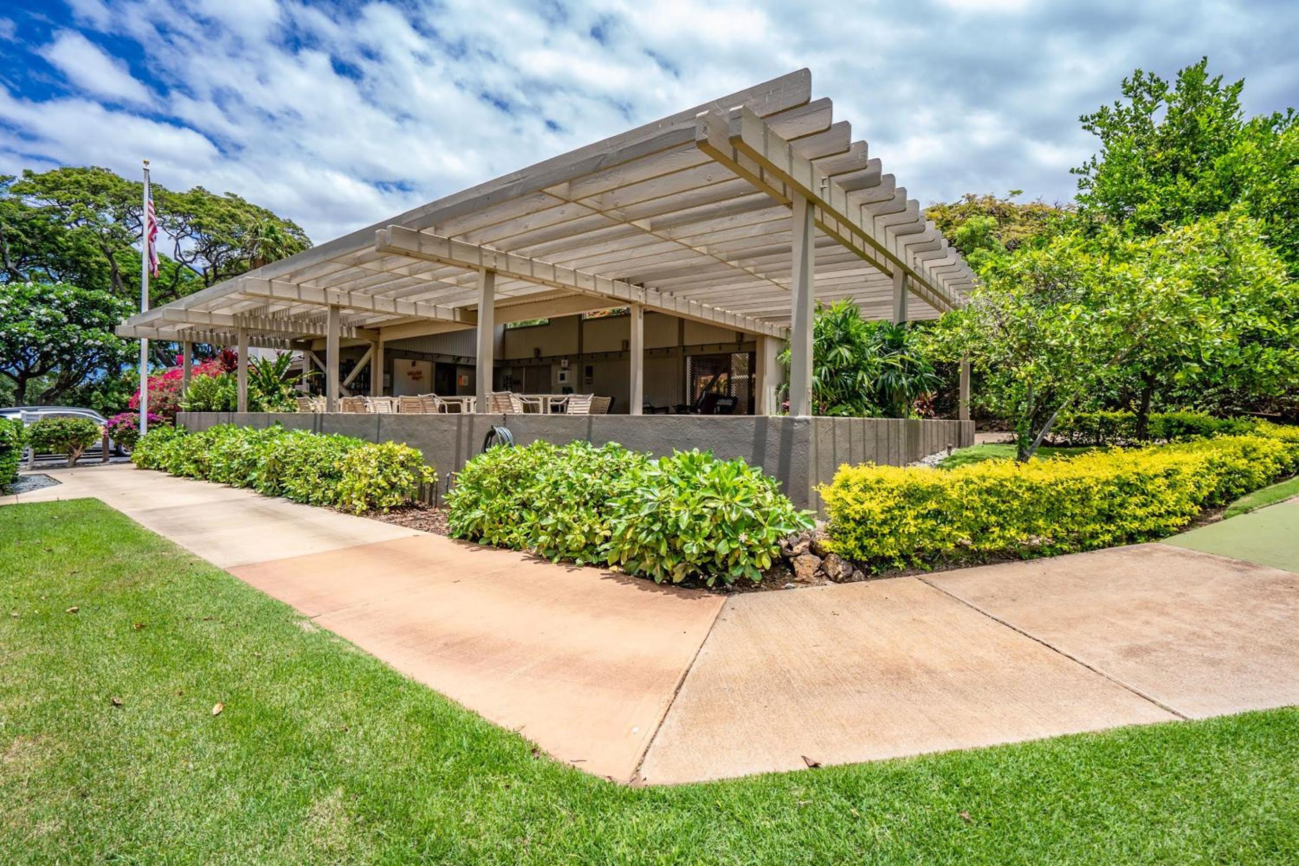 Wailea Ekolu 1204 - Modern Ocean View Condo w/ large Lanai, King Bed, & Split AC