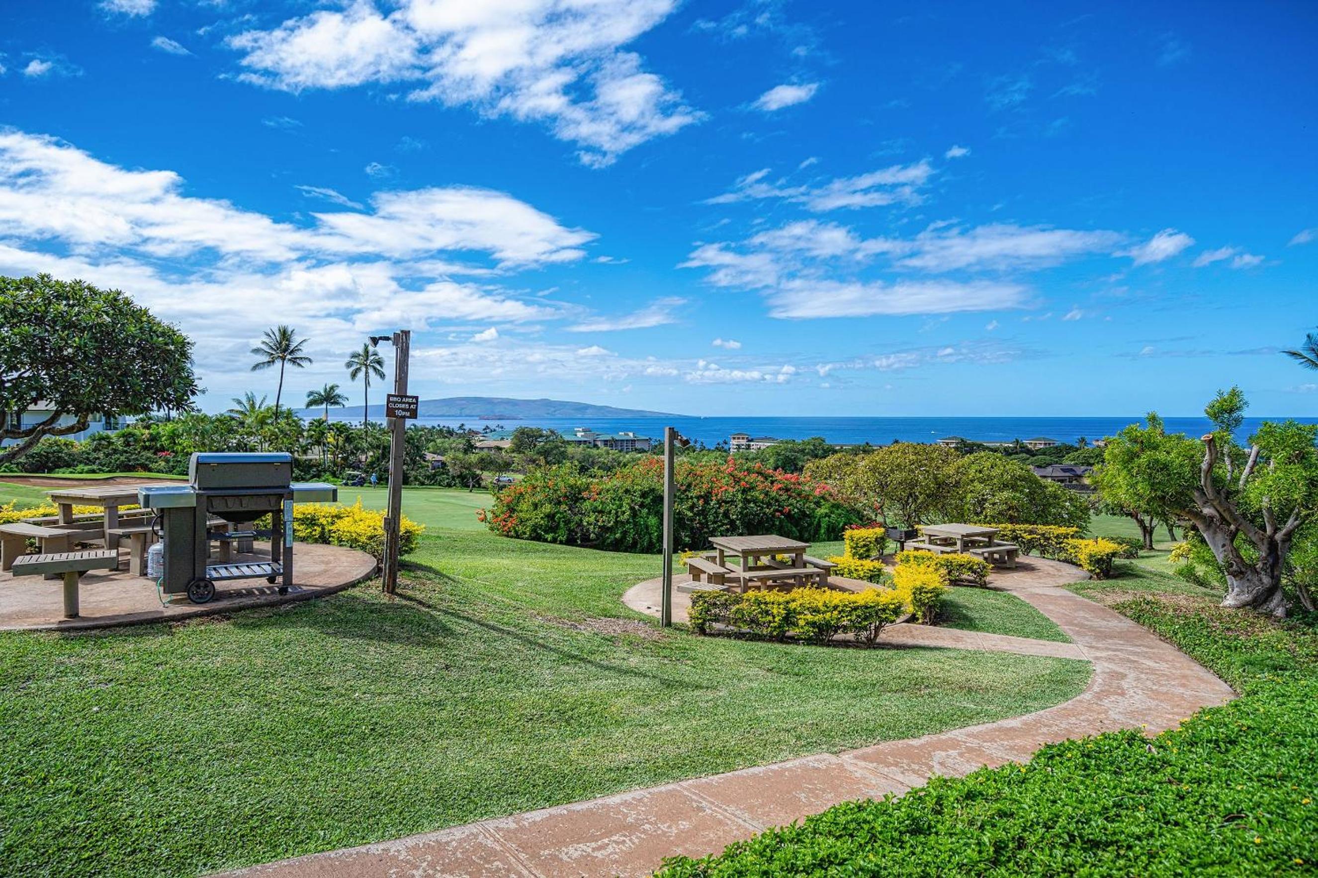 Wailea Ekolu 1204 - Modern Ocean View Condo w/ large Lanai, King Bed, & Split AC