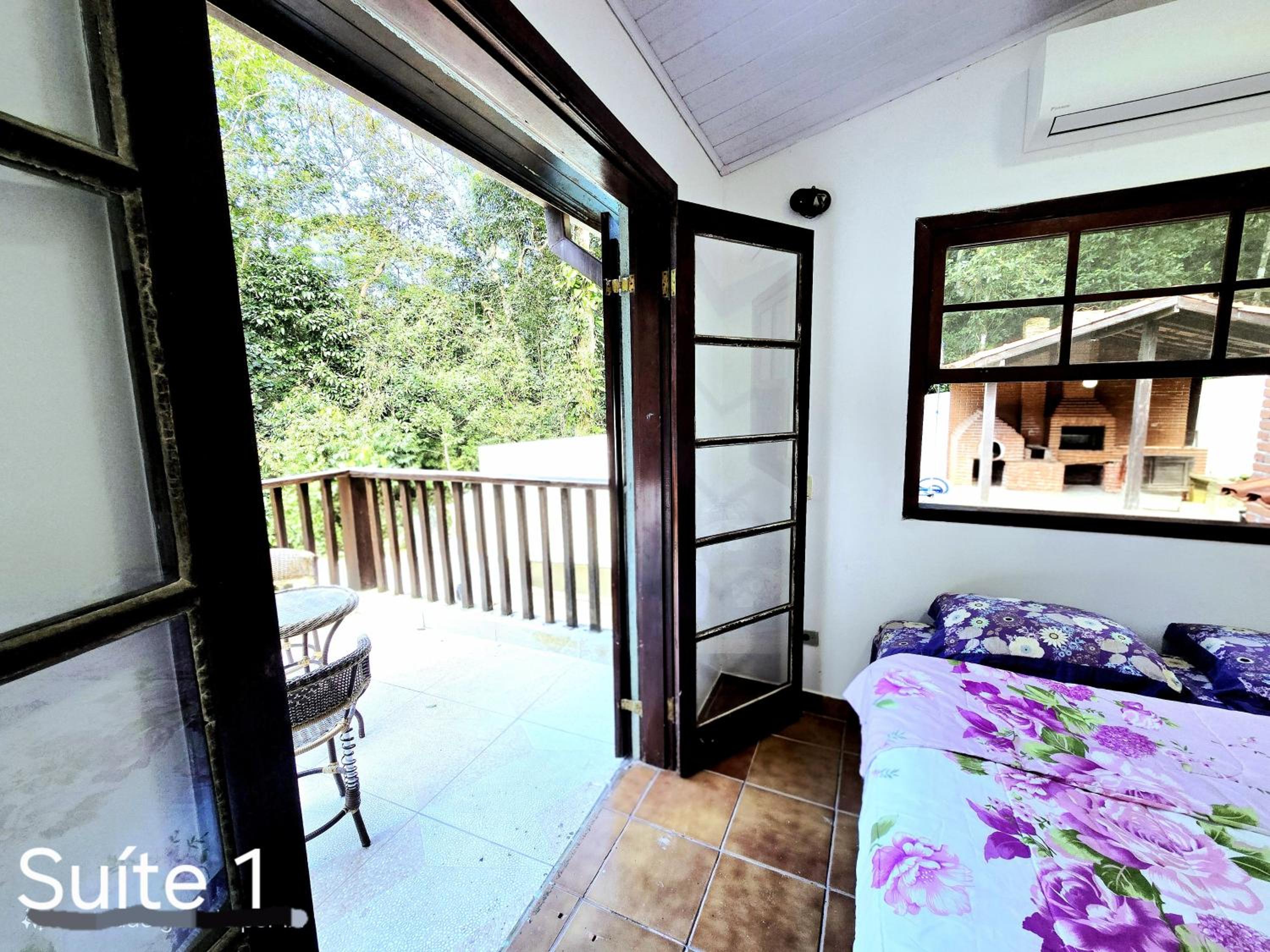 Sua casa de férias com piscina em Maresias