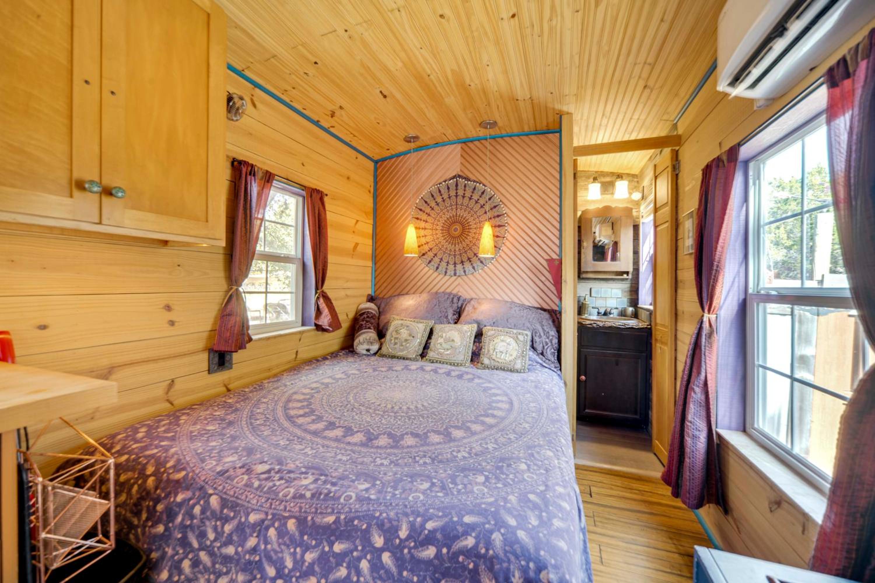 Walk to Lake Travis Austin Tiny Home with Hot Tub!