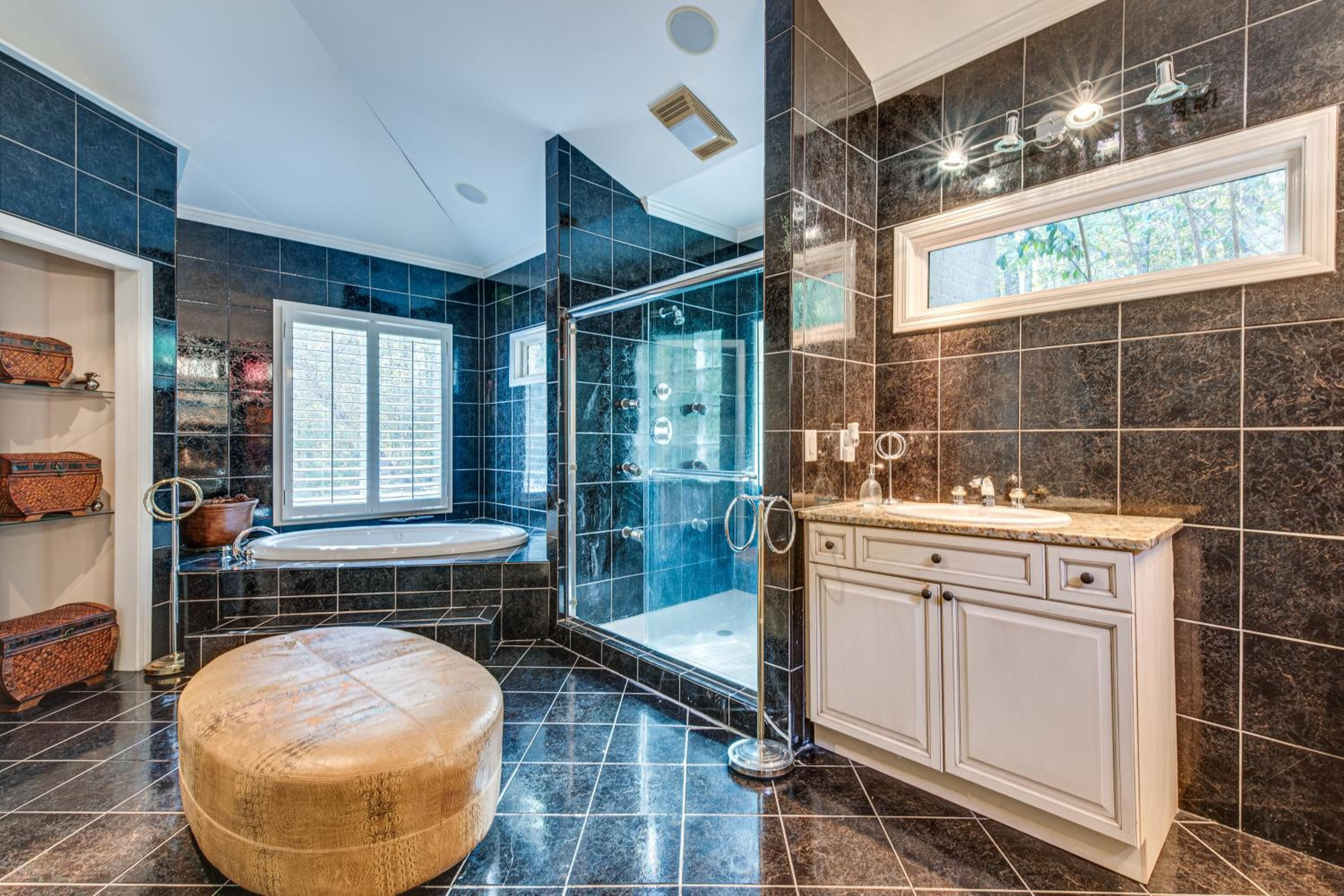 Theater Room and Gazebo Luxury Retreat in Ellenwood