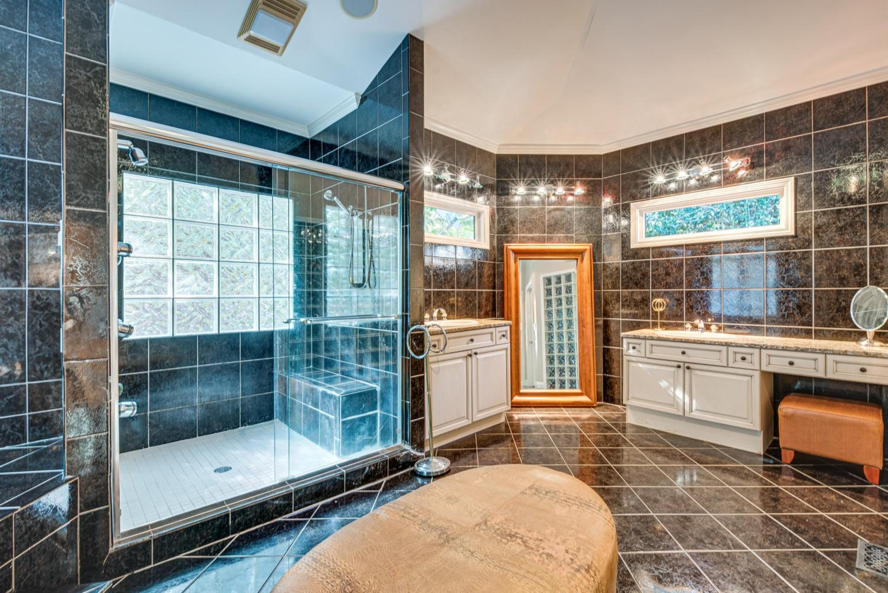 Theater Room and Gazebo Luxury Retreat in Ellenwood