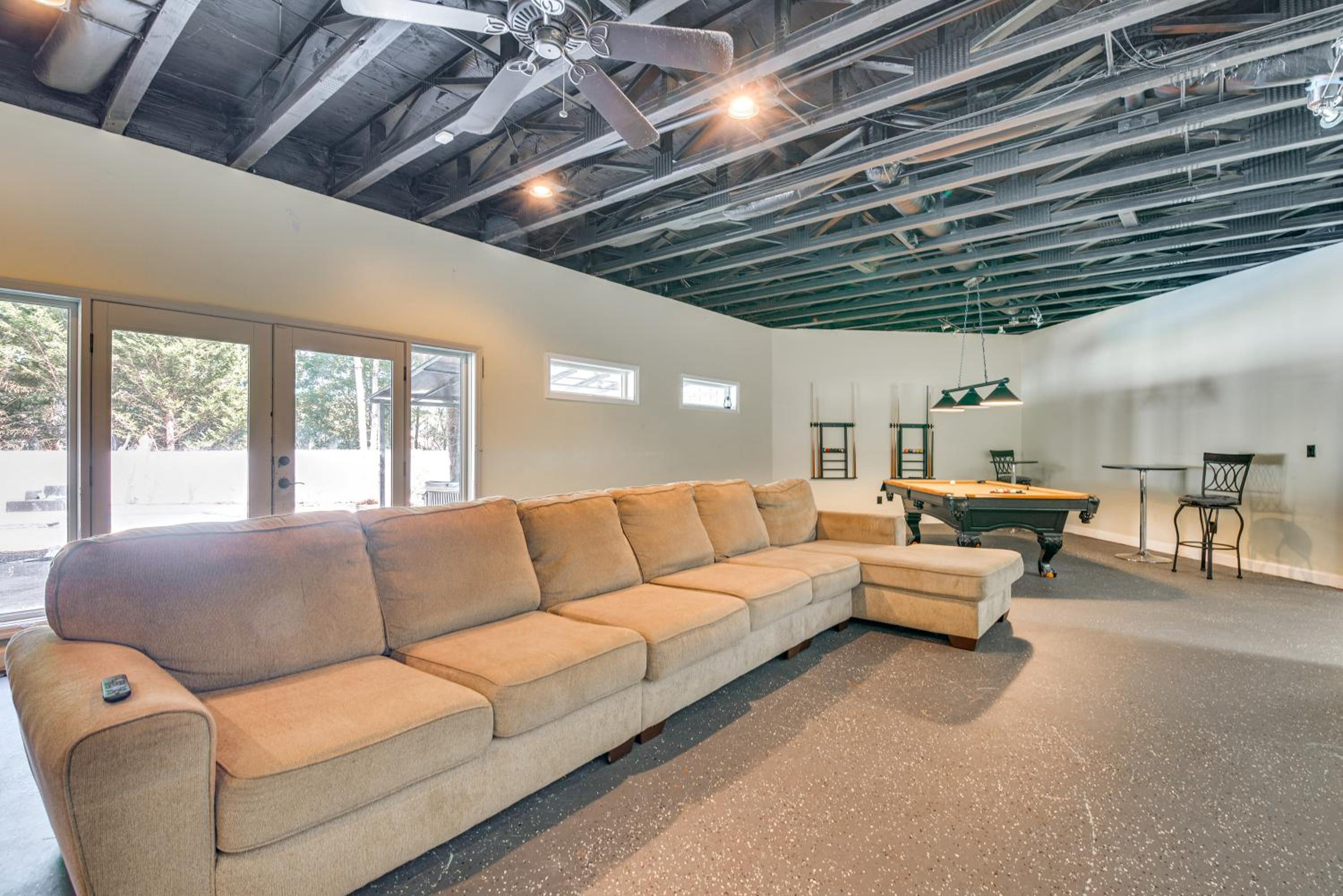 Theater Room and Gazebo Luxury Retreat in Ellenwood