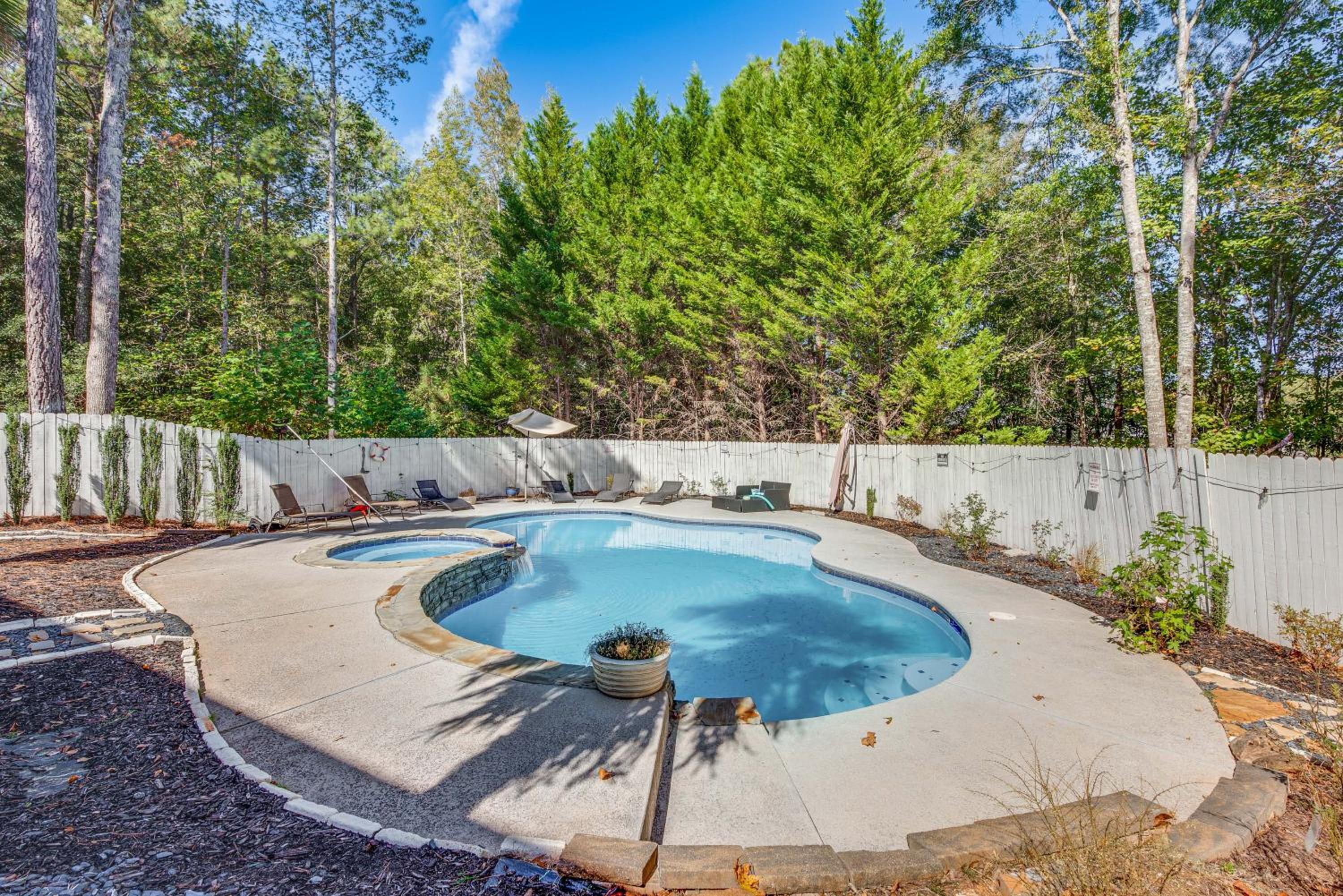 Theater Room and Gazebo Luxury Retreat in Ellenwood