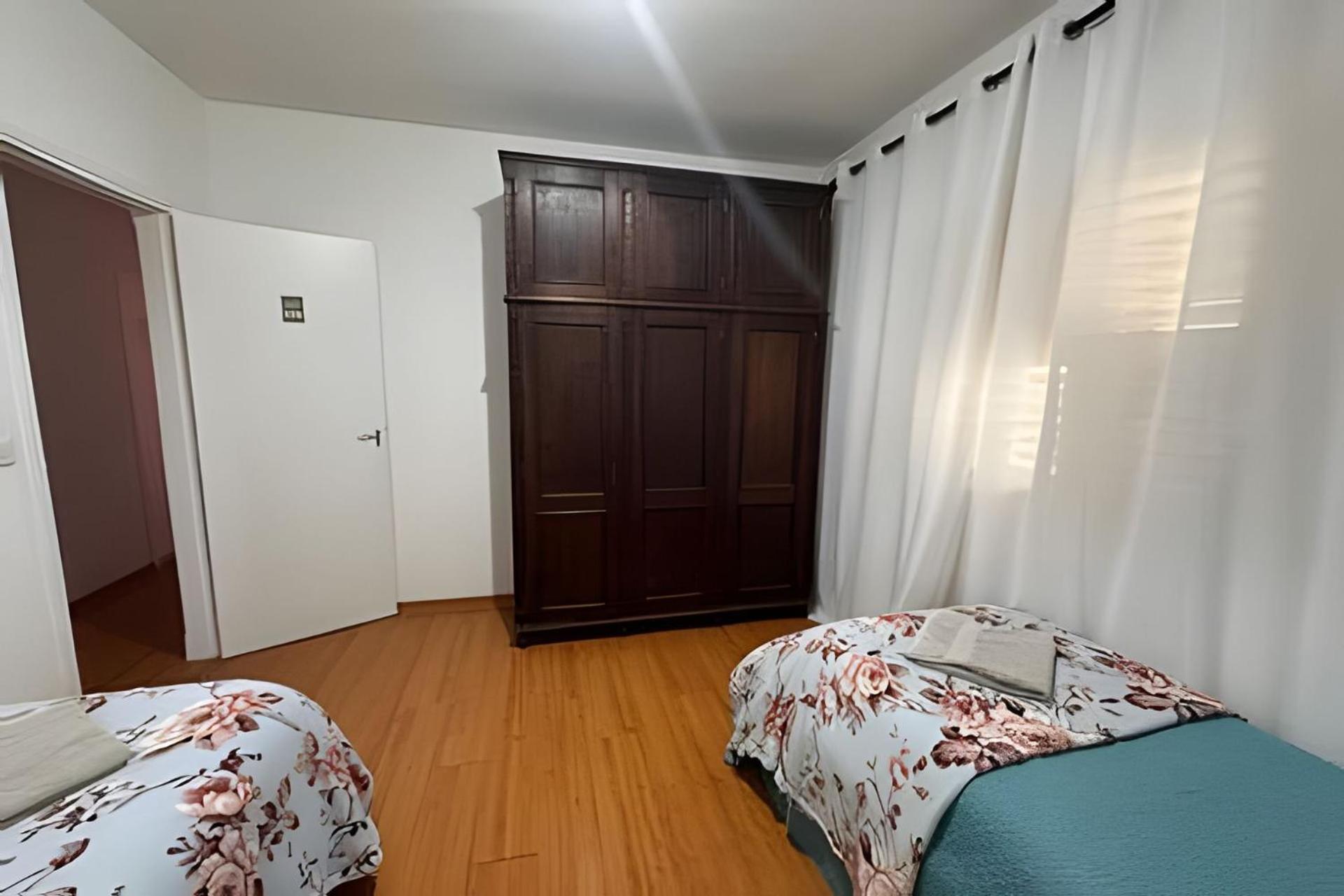 Cozy Bedroom with Air Conditioning