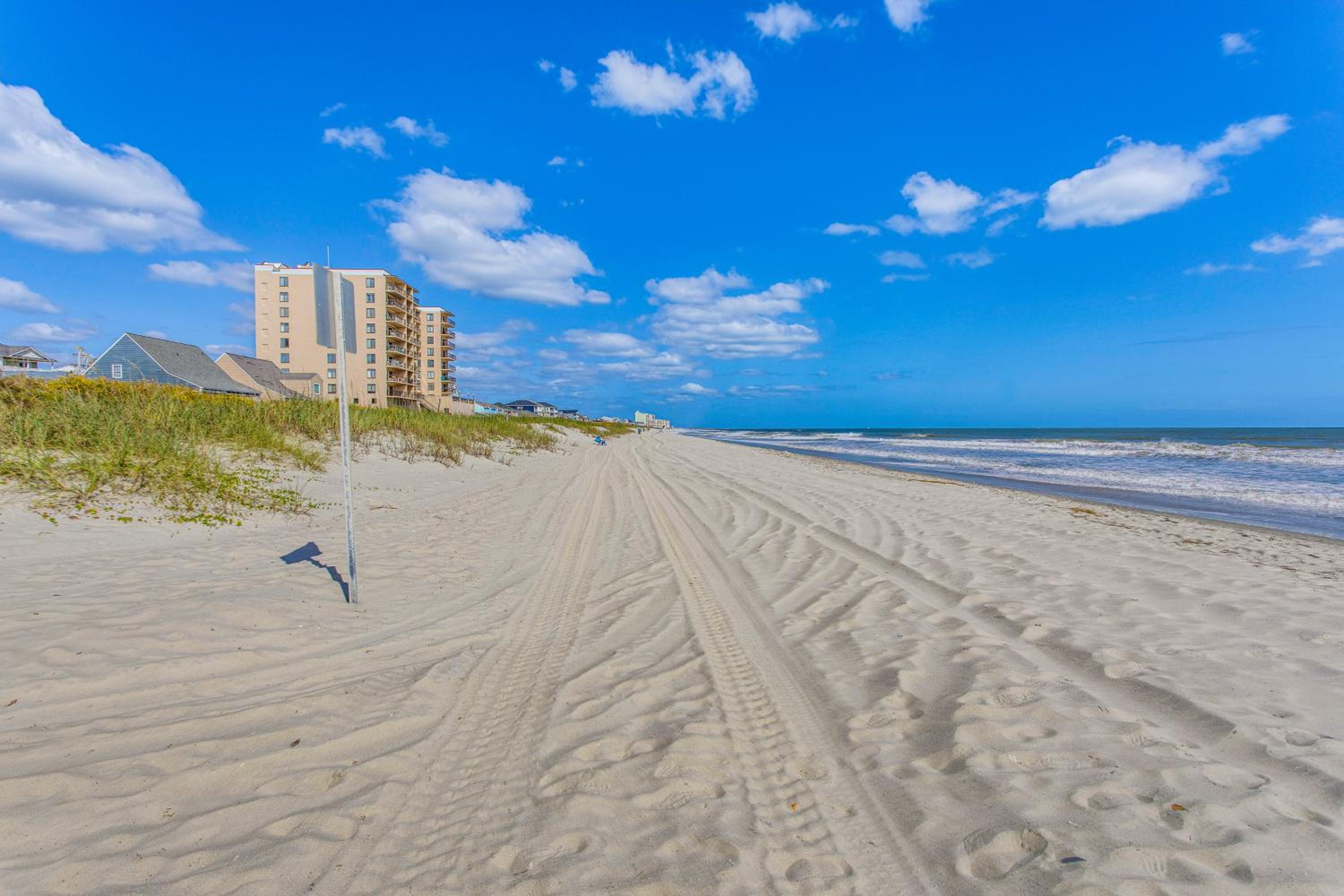 Steps to Shore and Pier Condo in North Myrtle Beach