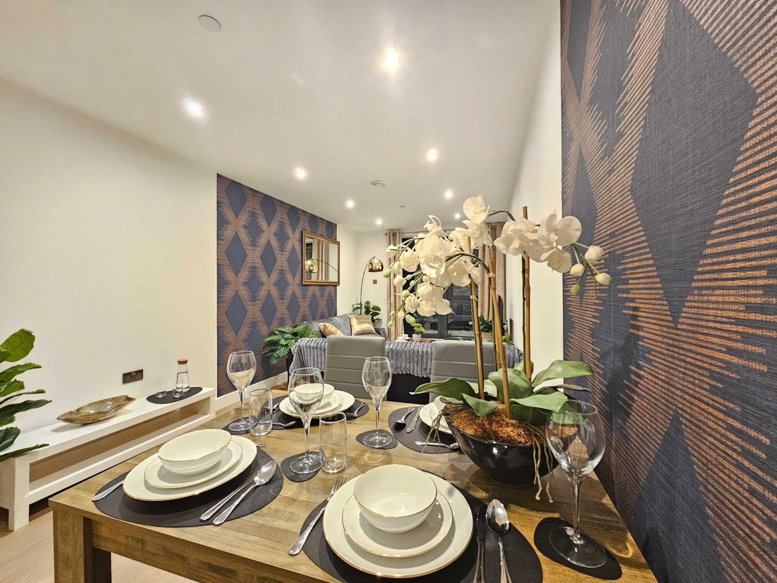 LUX 2Bed 2Bath Apartment with Terrace City Center