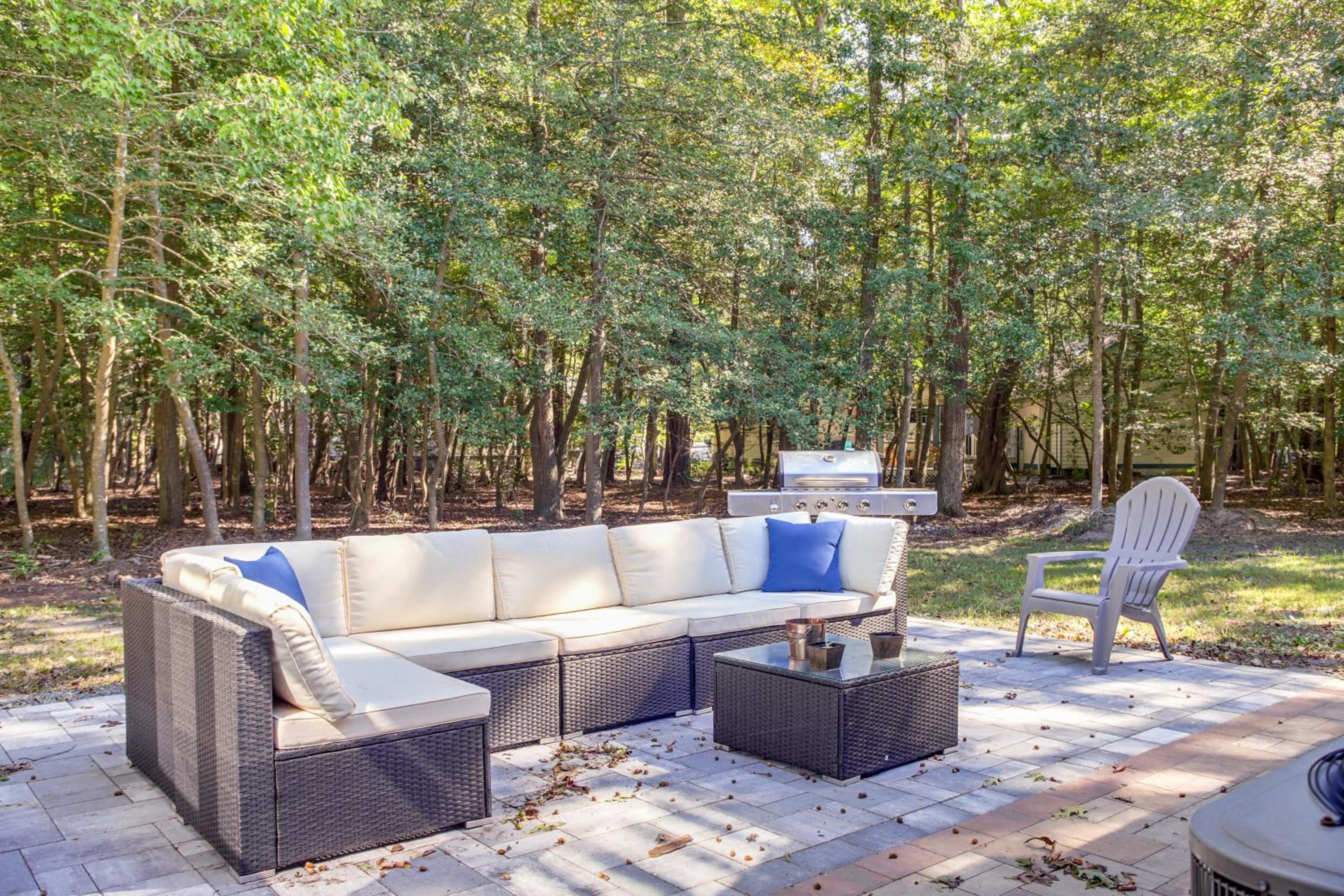 Less Than 3 Mi to Bethany Beach! Wooded Retreat with Yard