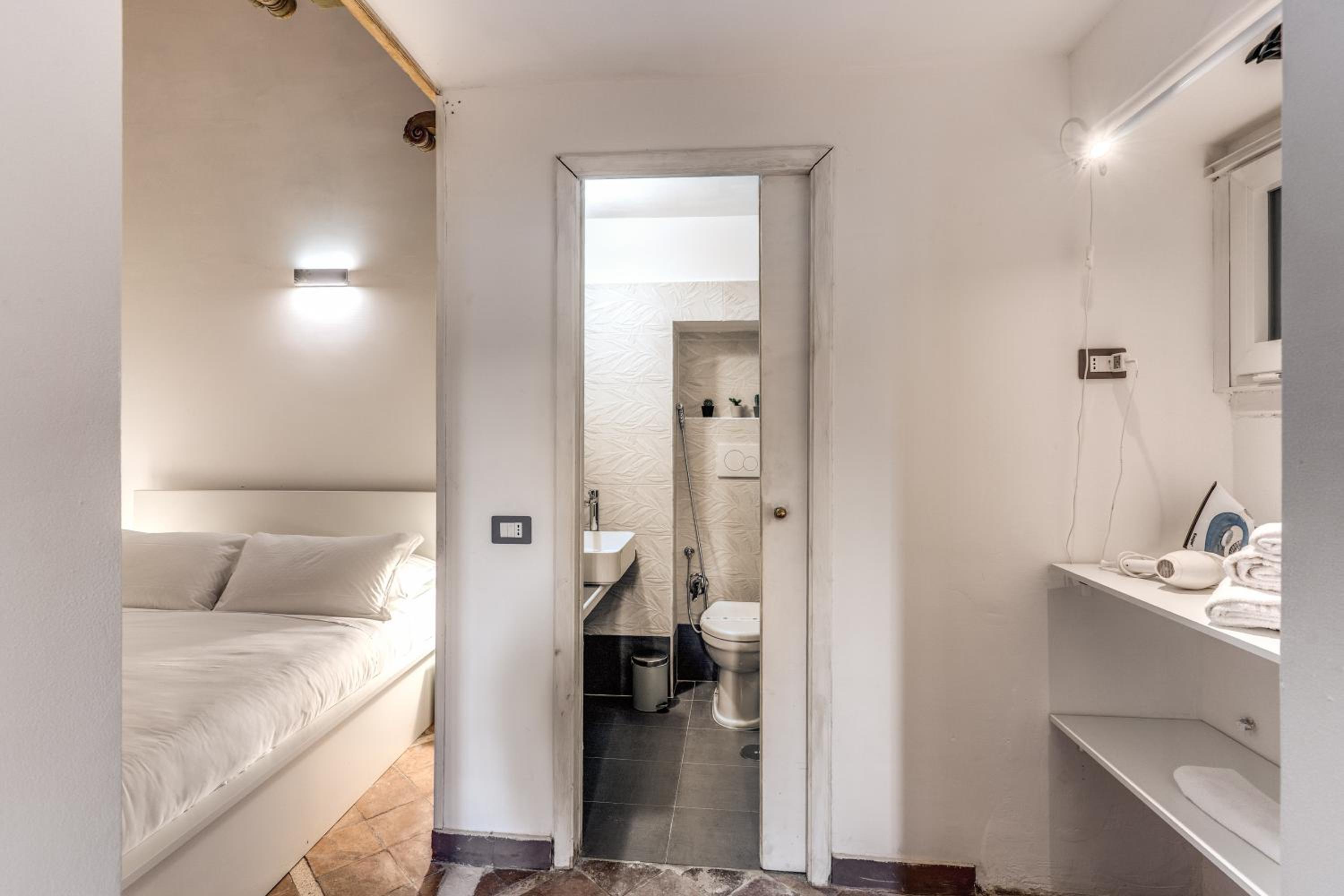 Montevecchio6 Navona Residence